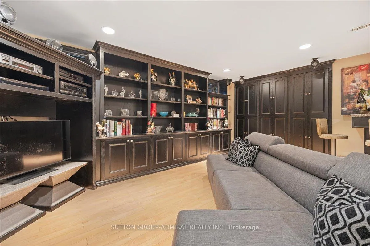 Photo 41 of 193 Glenmanor Way, Vaughan, Crestwood-Springfarm-Yorkhill — HOMEH