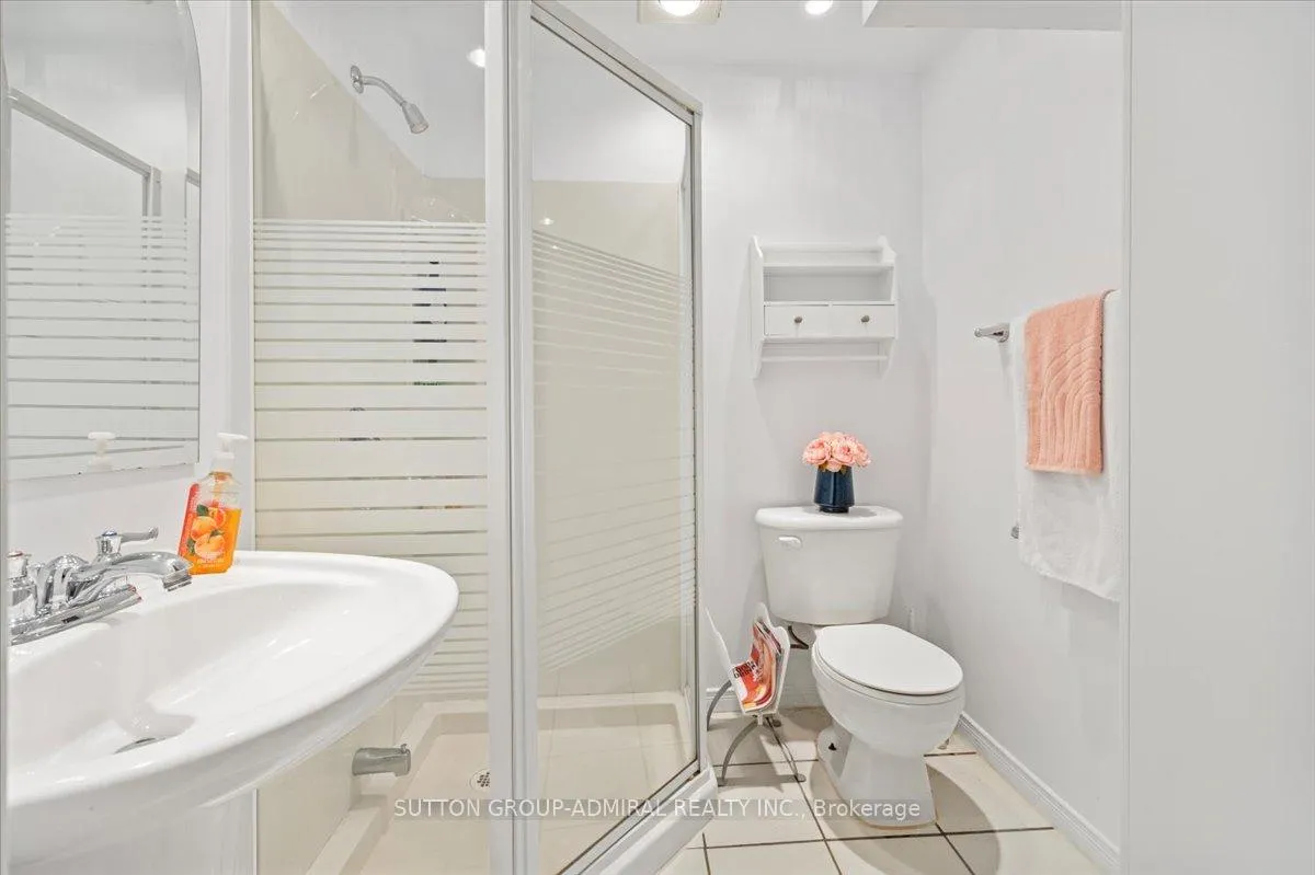 Photo 43 of 193 Glenmanor Way, Vaughan, Crestwood-Springfarm-Yorkhill — HOMEH
