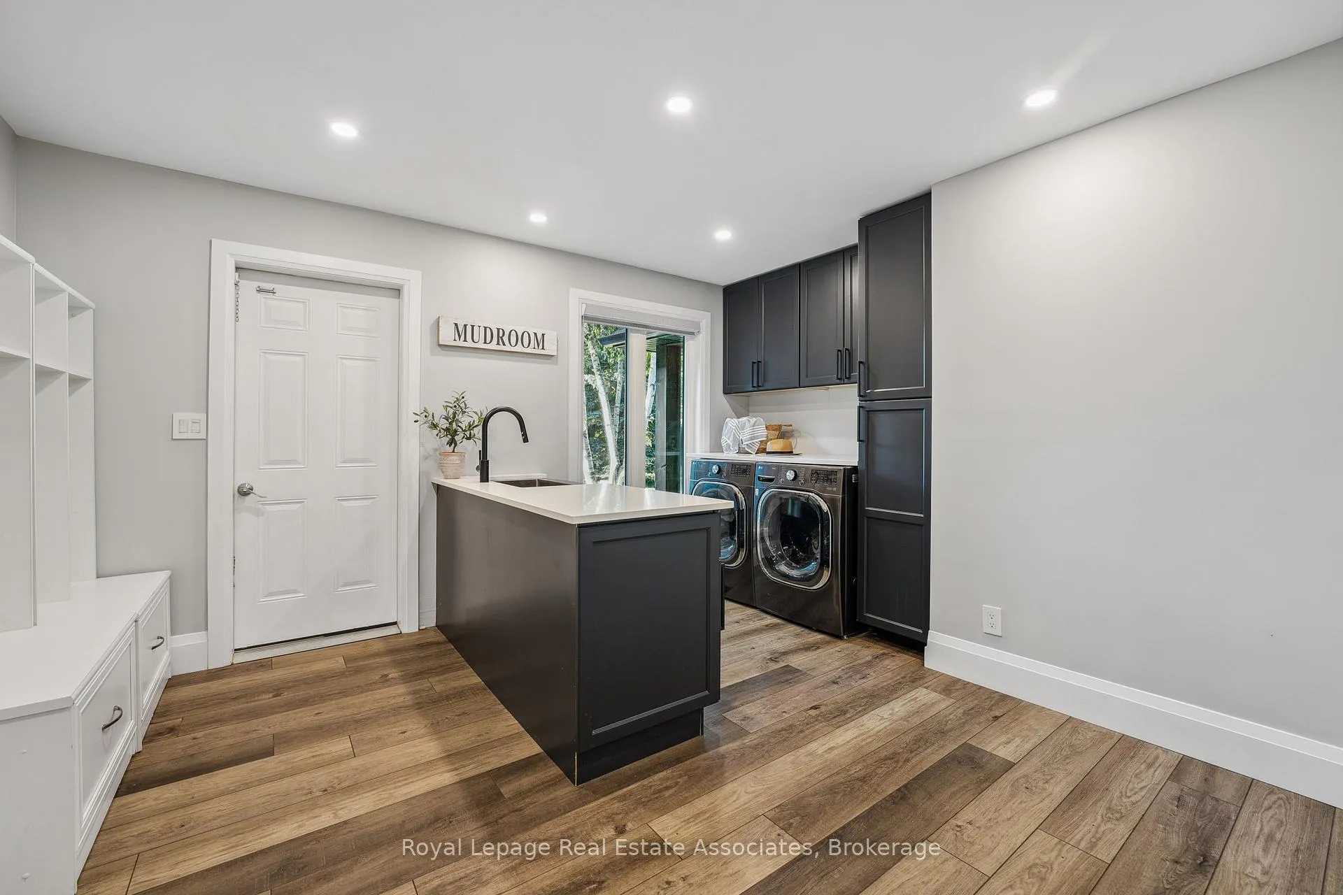 Photo 10 of 102 Concession 11 E, Hamilton, Rural Flamborough — HOMEH