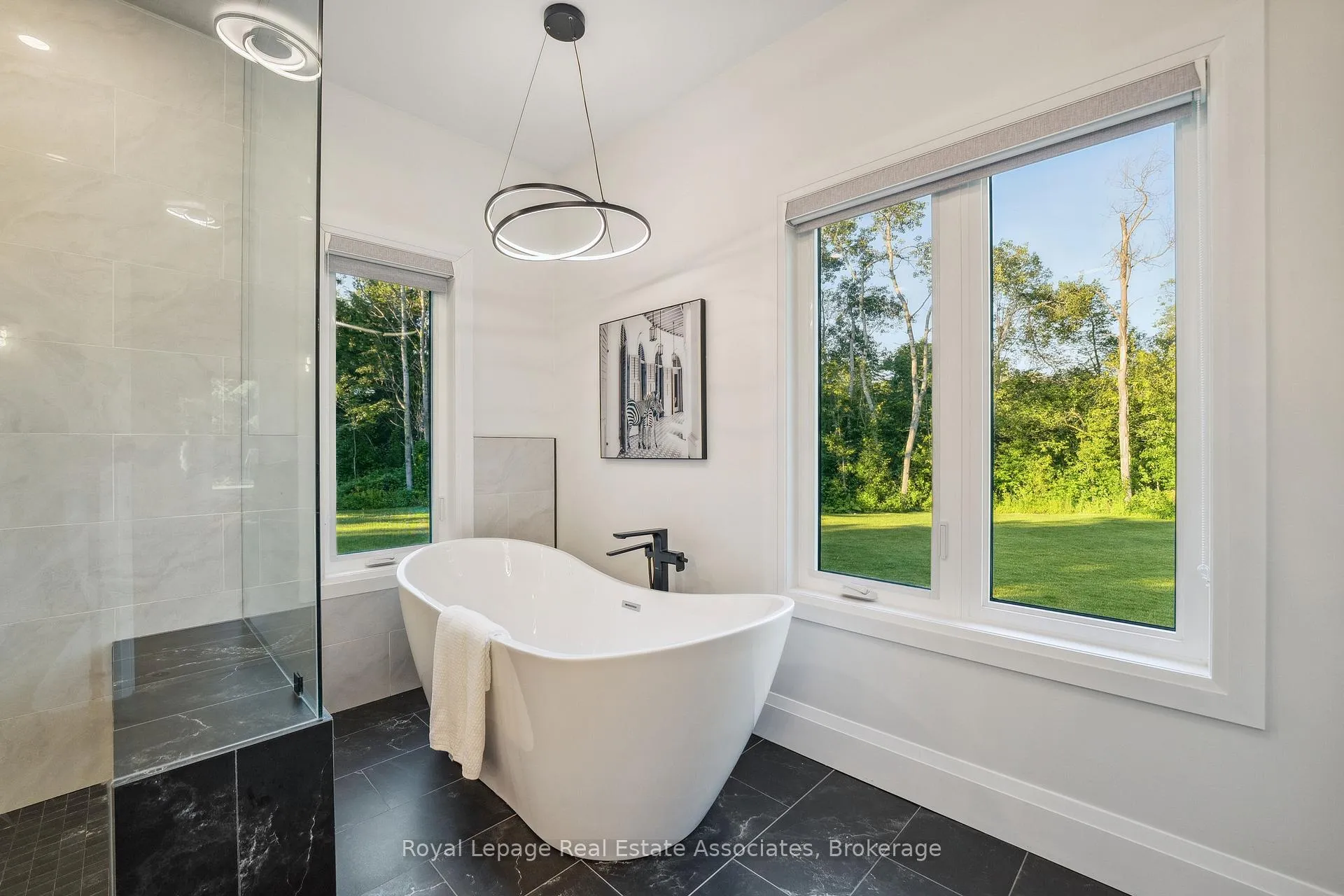 Photo 17 of 102 Concession 11 E, Hamilton, Rural Flamborough — HOMEH
