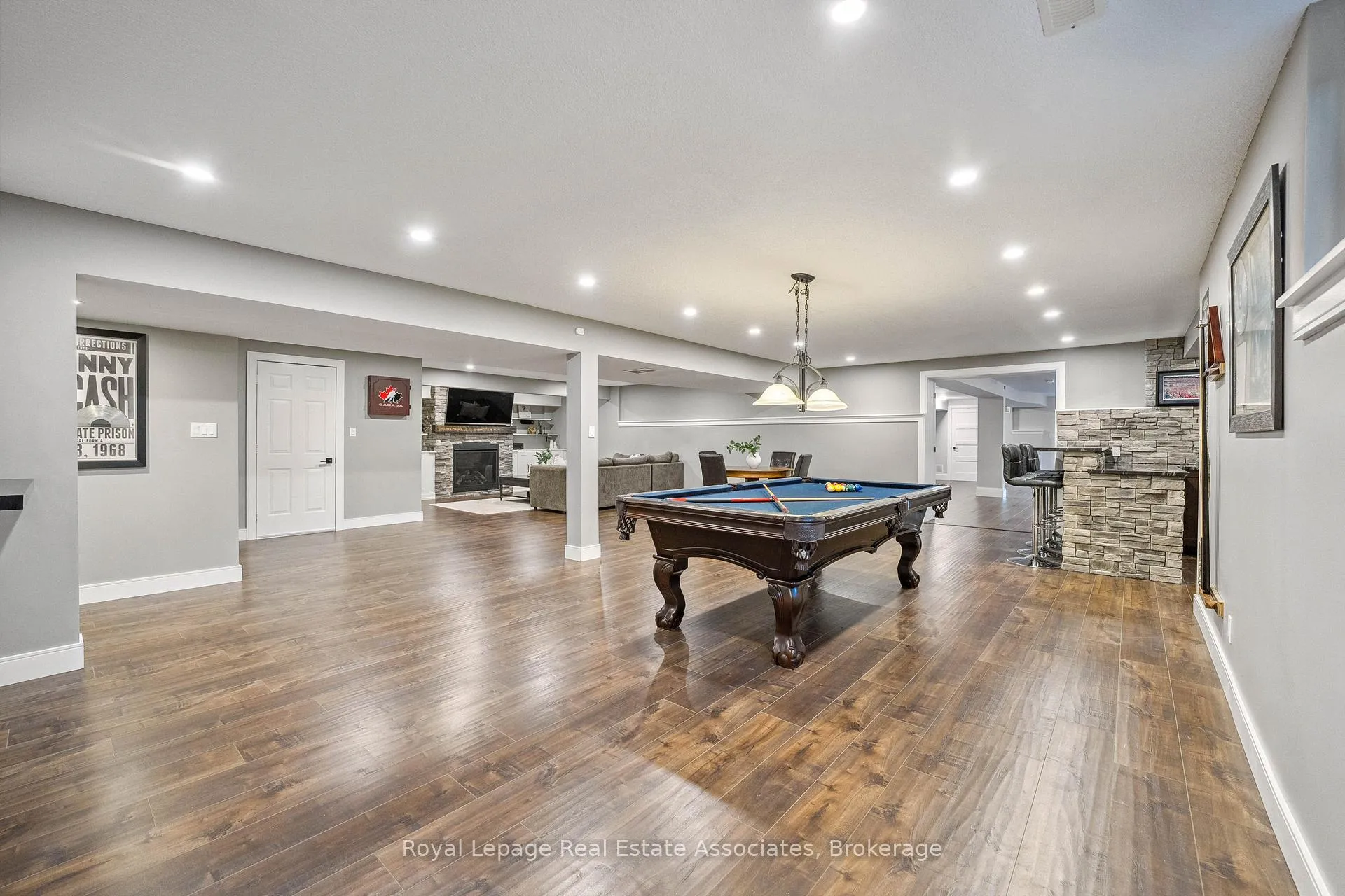 Photo 20 of 102 Concession 11 E, Hamilton, Rural Flamborough — HOMEH