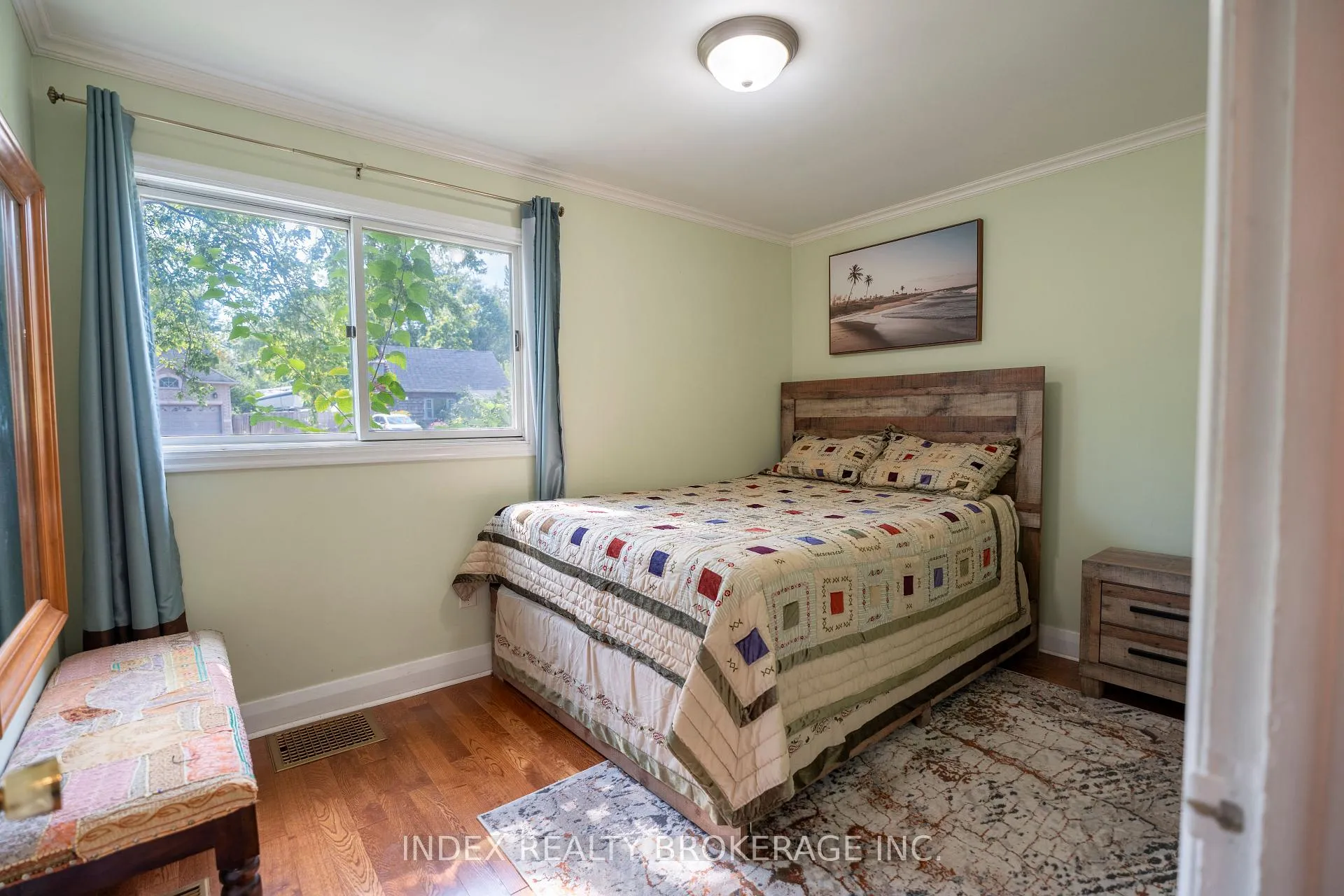 Photo 19 of 1073 Kent Avenue E, Oakville, College Park — HOMEH
