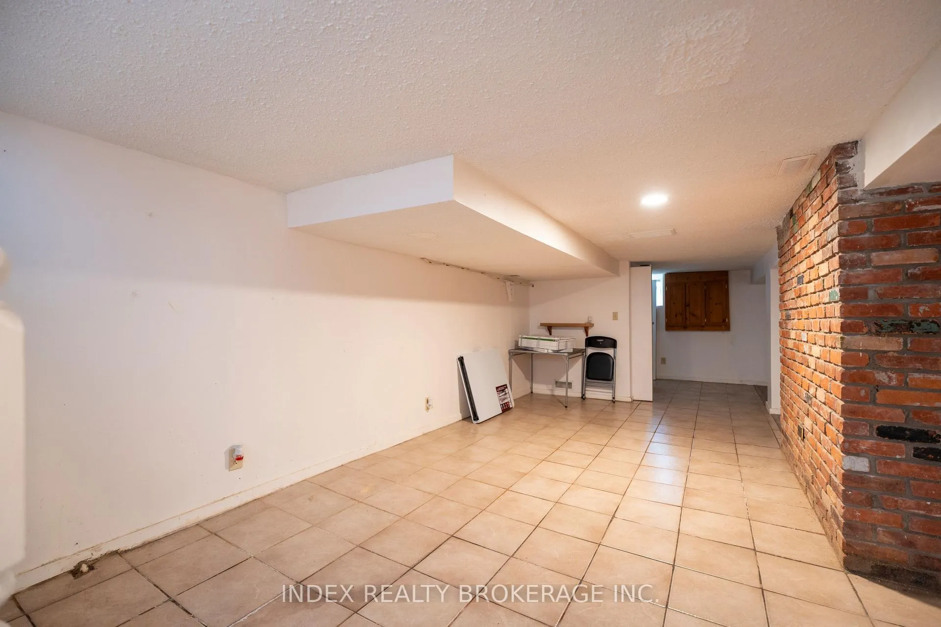 Photo 41 of 1073 Kent Avenue E, Oakville, College Park — HOMEH
