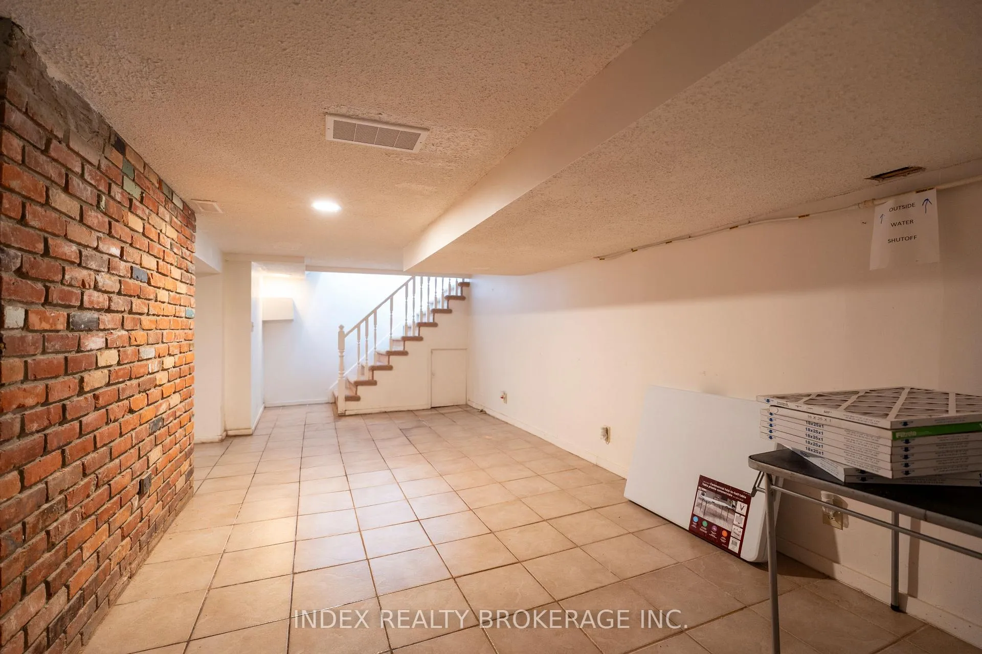 Photo 42 of 1073 Kent Avenue E, Oakville, College Park — HOMEH