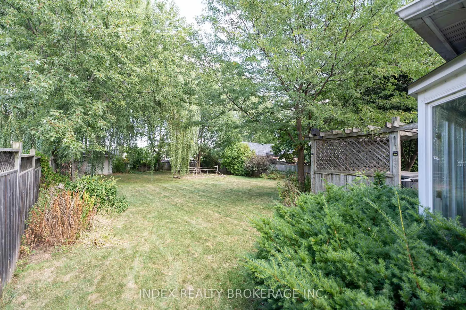 Photo 46 of 1073 Kent Avenue E, Oakville, College Park — HOMEH