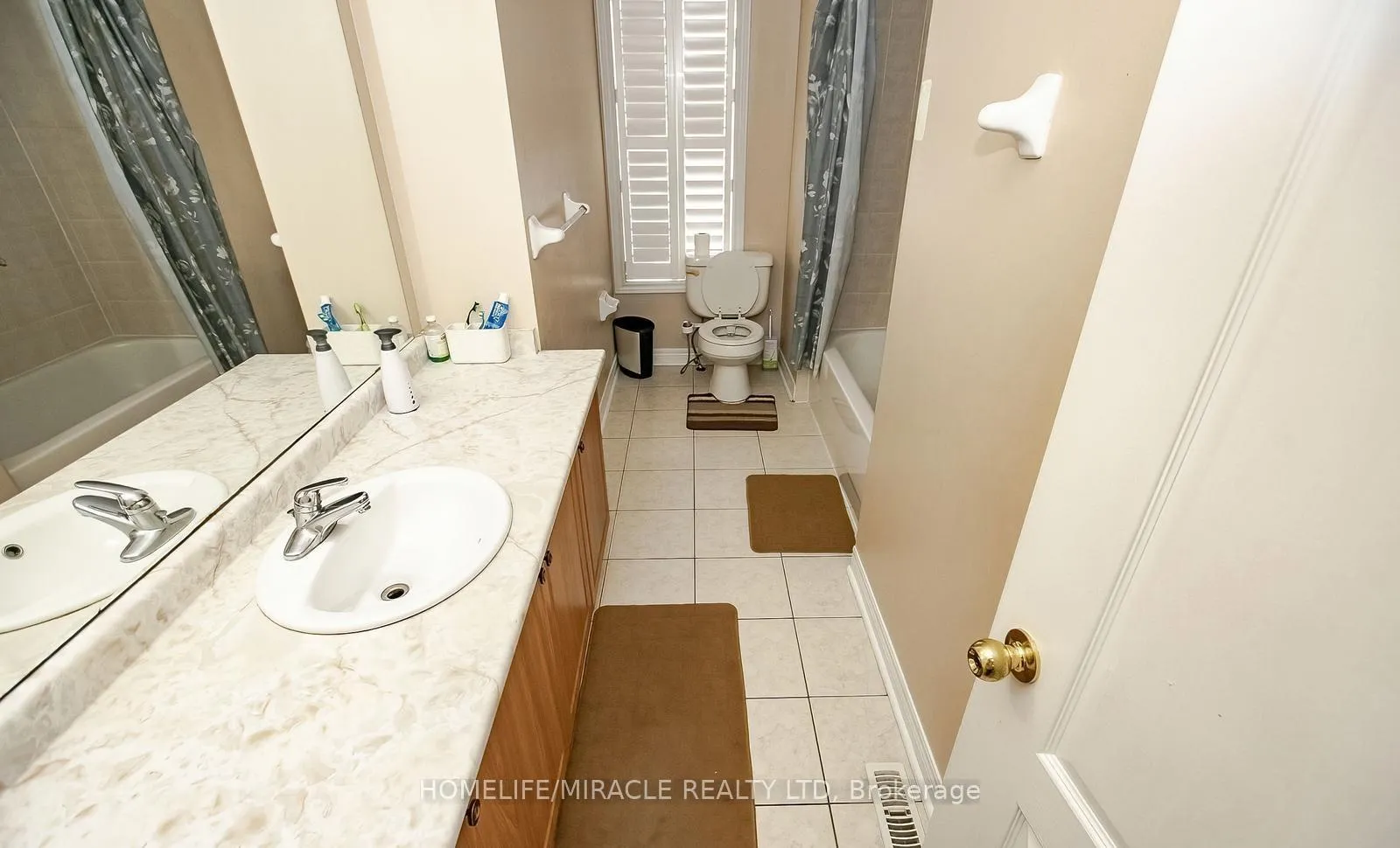 Photo 566 of 20 Oblate Crescent, Brampton, Bram West — HOMEH
