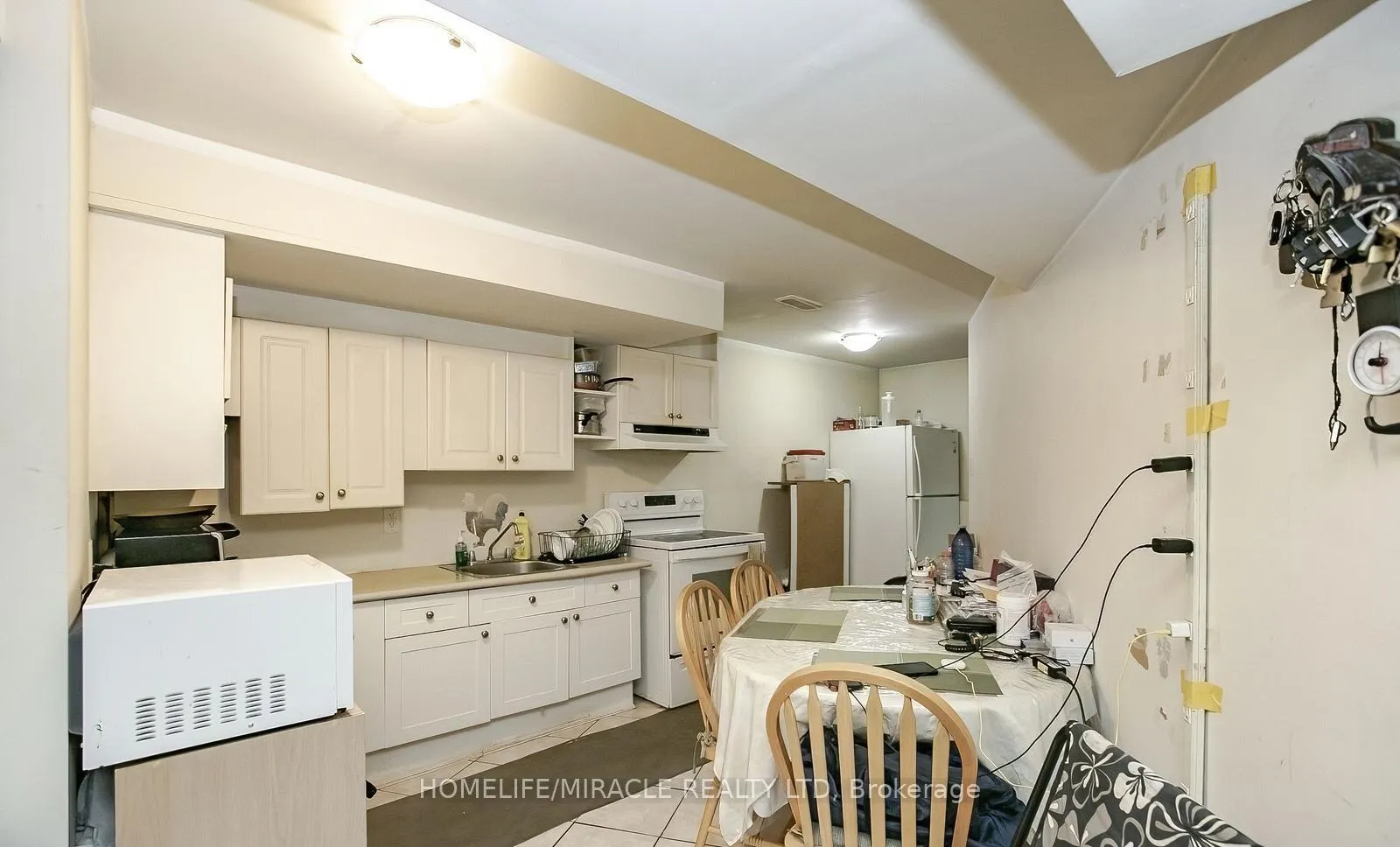 Photo 735 of 20 Oblate Crescent, Brampton, Bram West — HOMEH