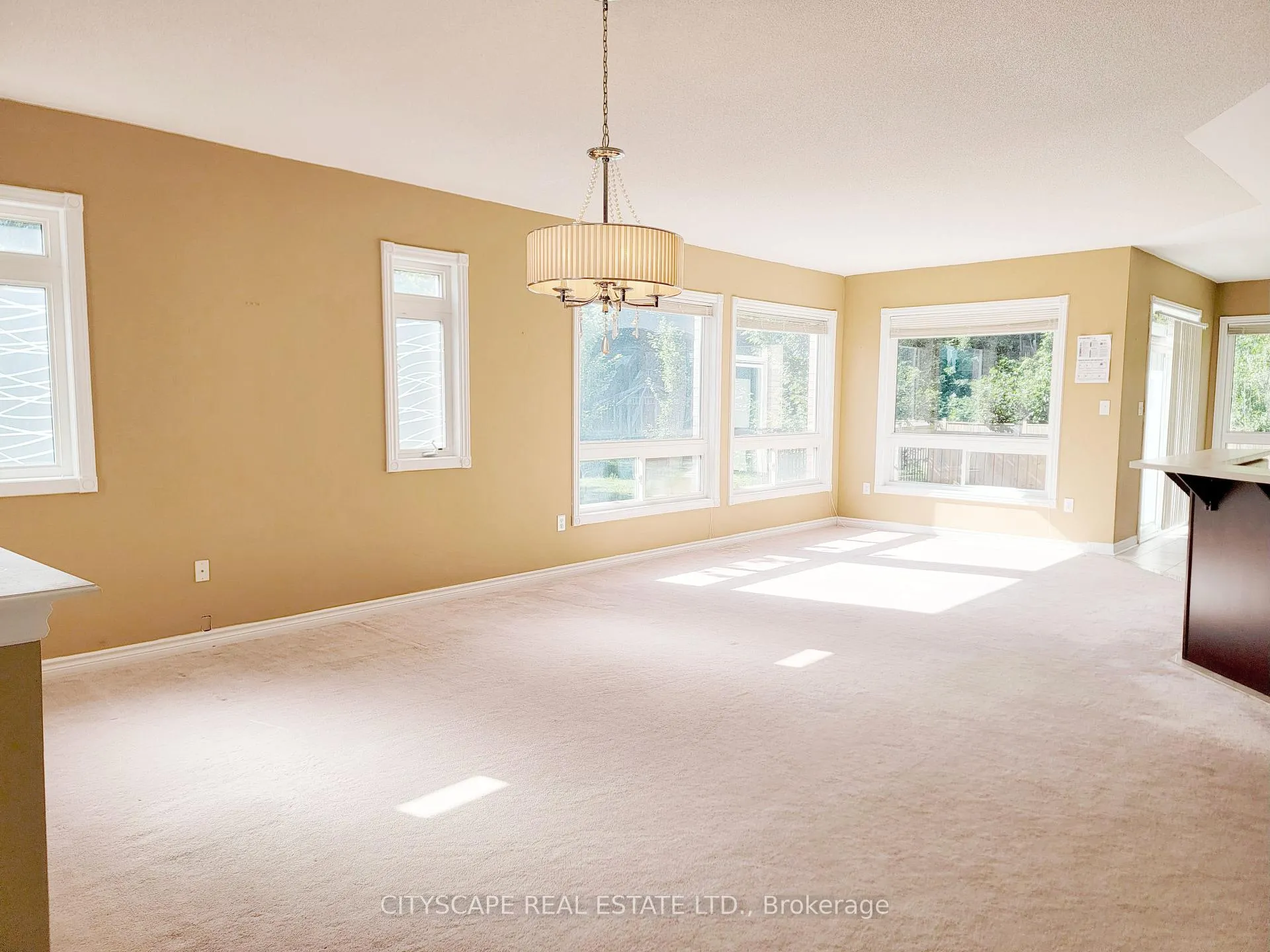 Photo 10 of 6 Cherry Sands Crescent, Wasaga Beach — HOMEH
