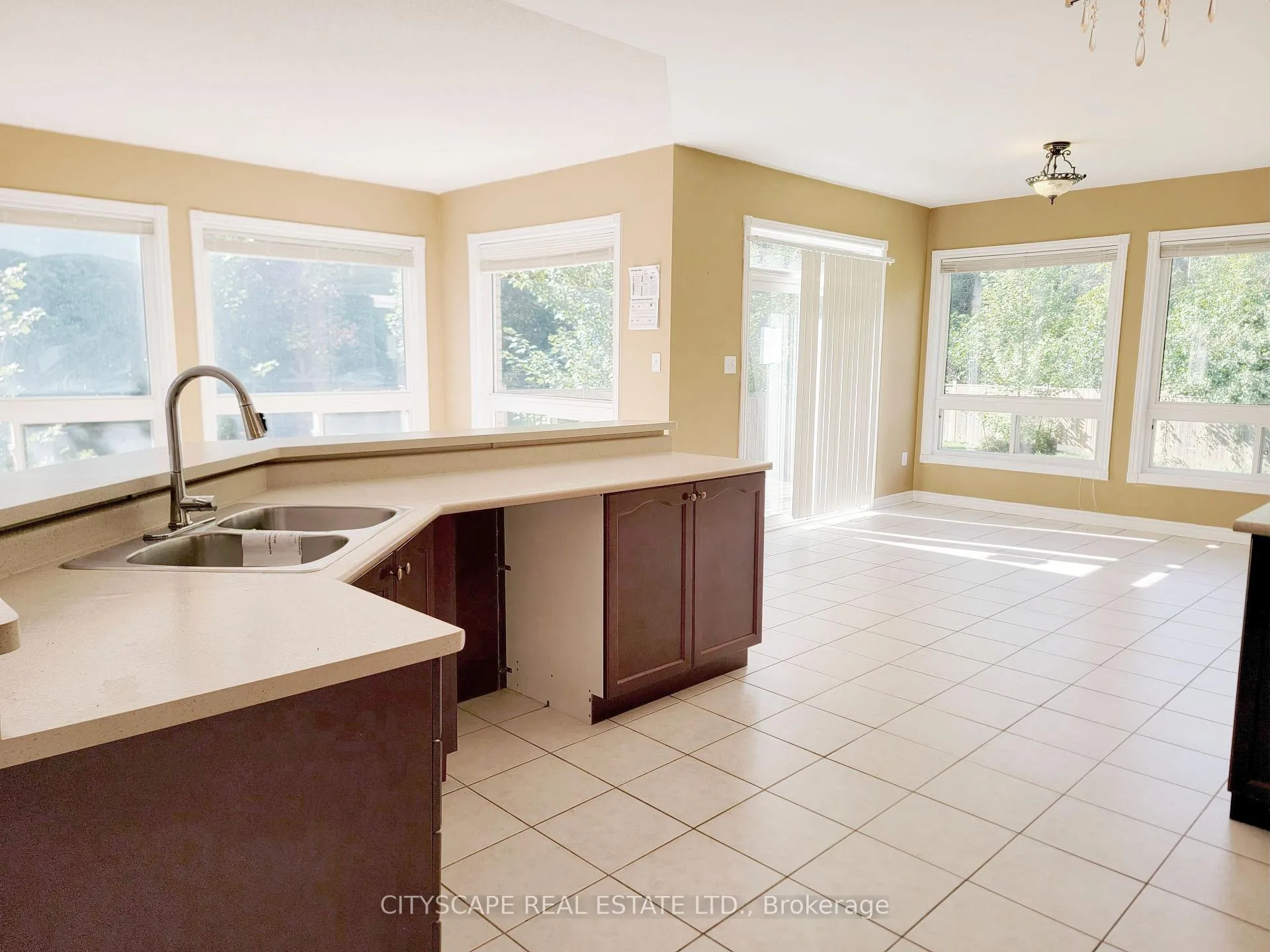 Photo 15 of 6 Cherry Sands Crescent, Wasaga Beach — HOMEH