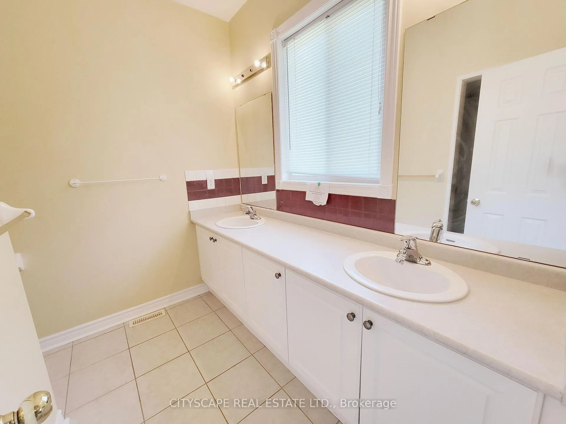 Photo 21 of 6 Cherry Sands Crescent, Wasaga Beach — HOMEH