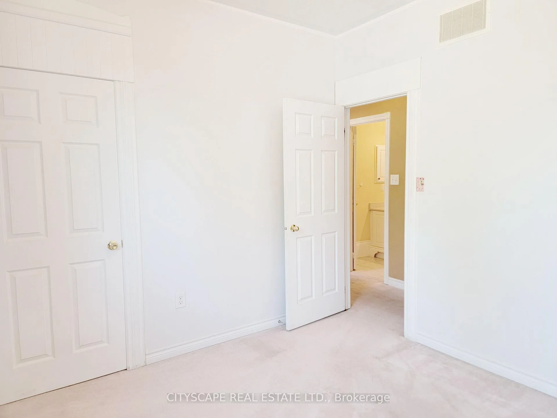 Photo 24 of 6 Cherry Sands Crescent, Wasaga Beach — HOMEH