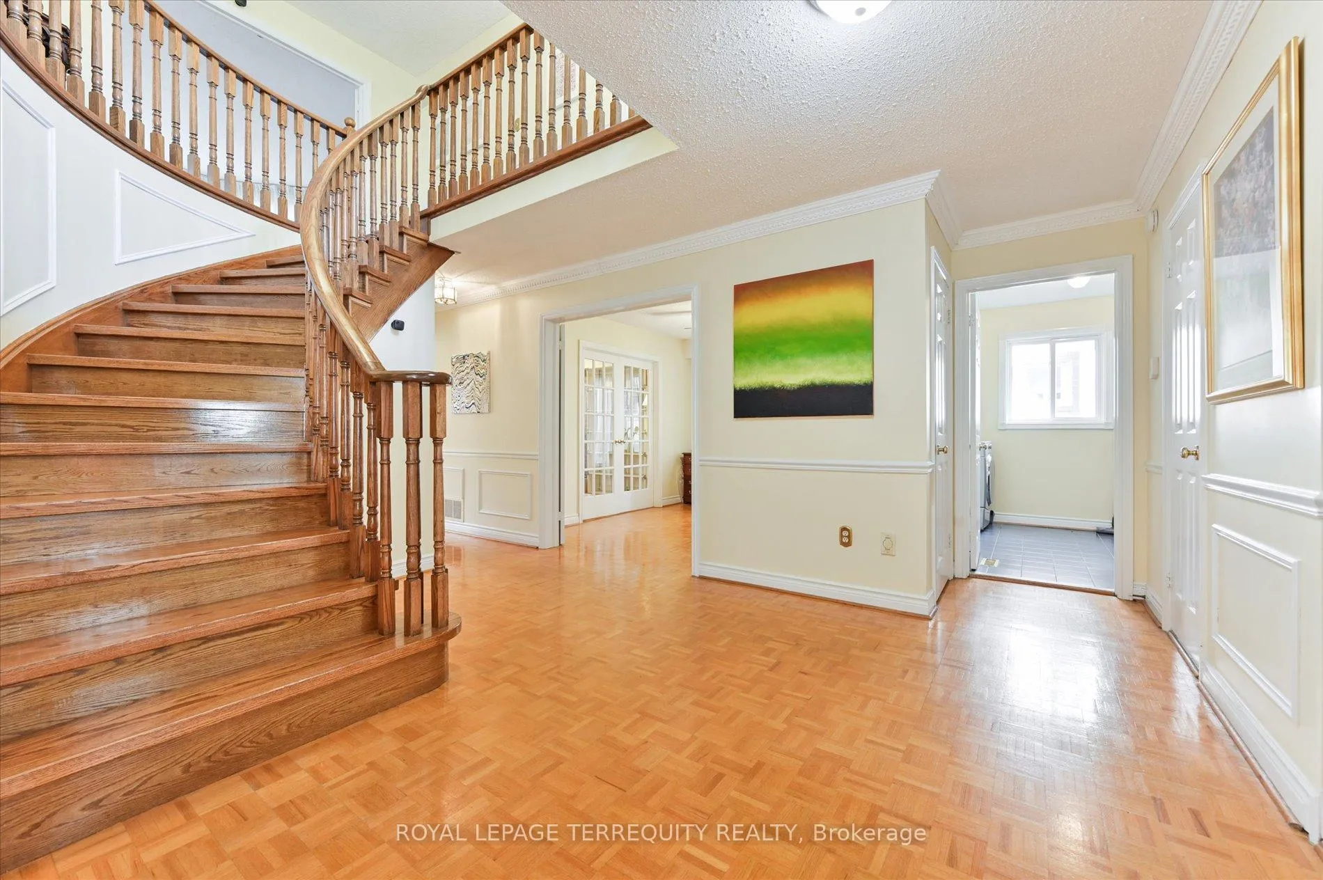Photo 6 of 20 Leighland Drive, Markham, Unionville — HOMEH