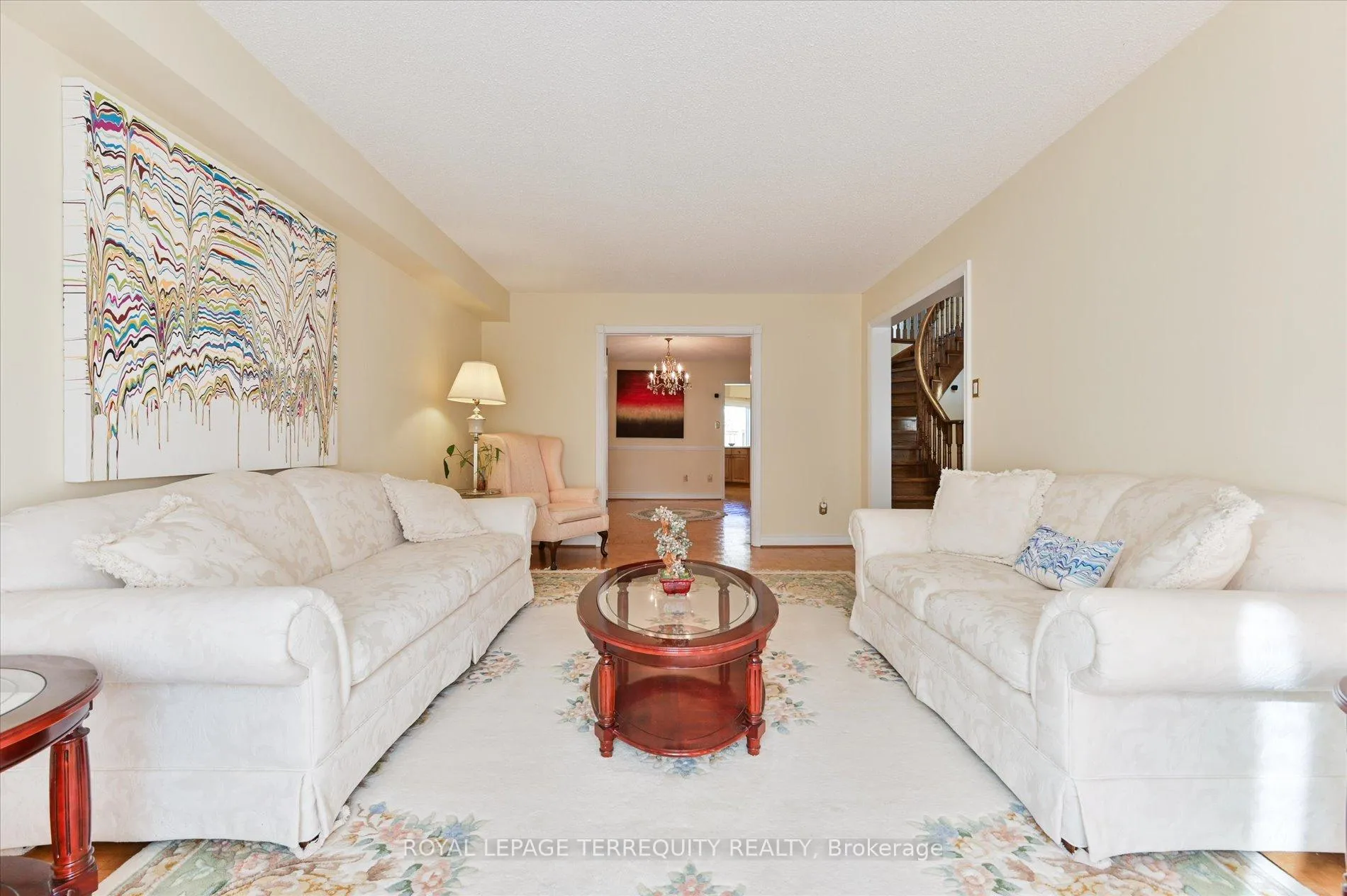 Photo 9 of 20 Leighland Drive, Markham, Unionville — HOMEH