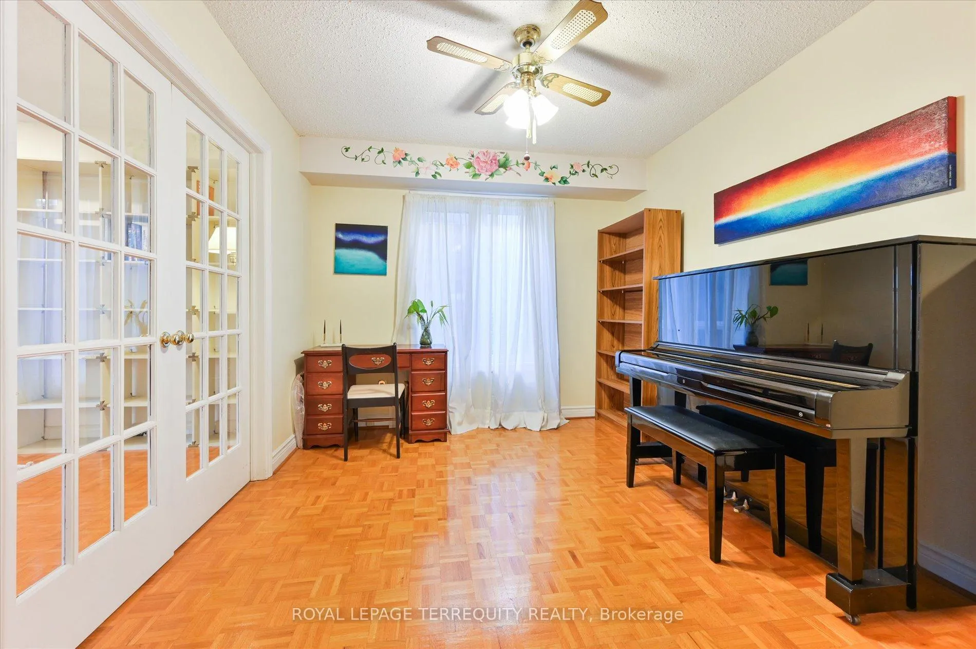 Photo 12 of 20 Leighland Drive, Markham, Unionville — HOMEH