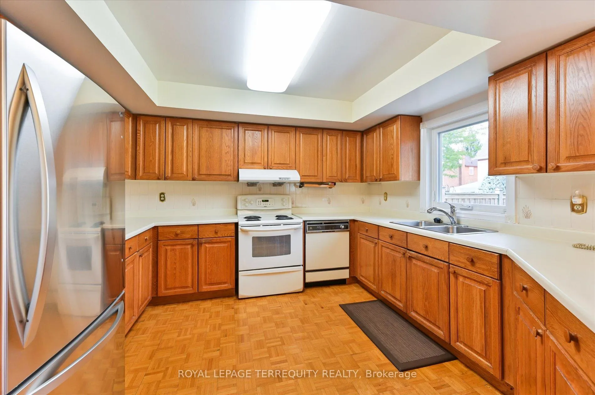 Photo 19 of 20 Leighland Drive, Markham, Unionville — HOMEH