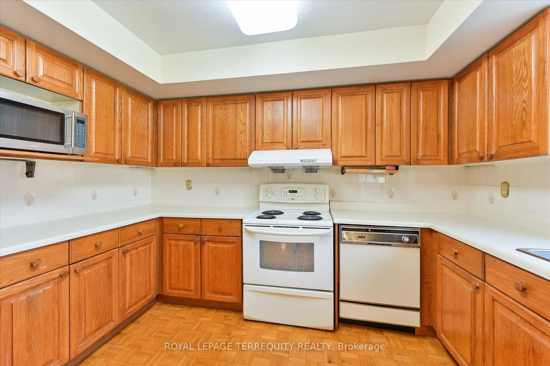 Photo 20 of 20 Leighland Drive, Markham, Unionville — HOMEH
