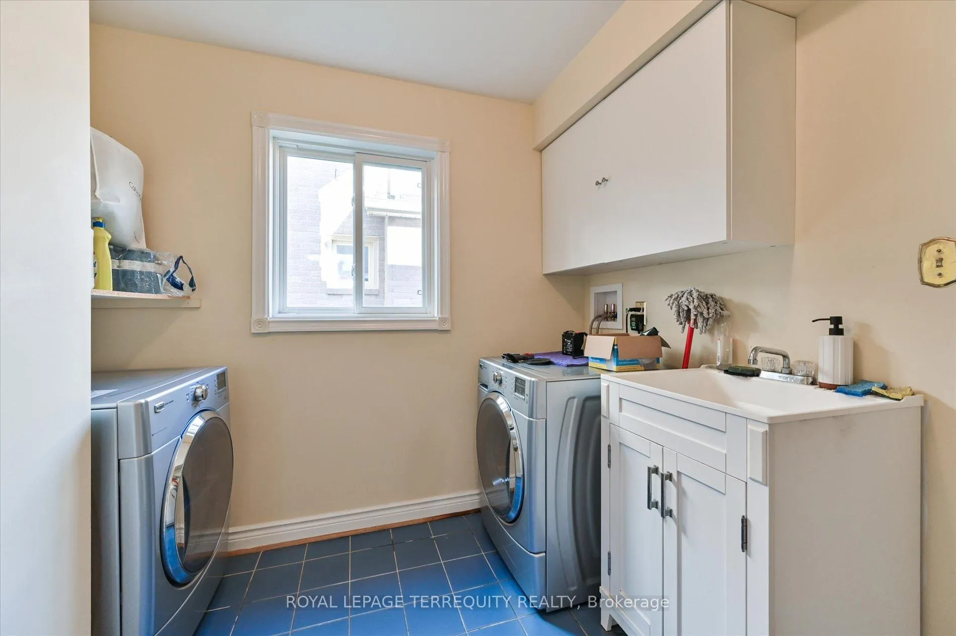 Photo 38 of 20 Leighland Drive, Markham, Unionville — HOMEH