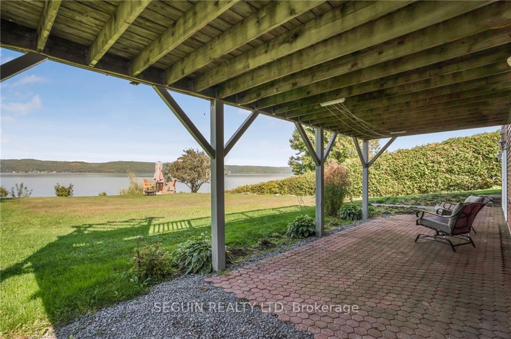 Photo 6 of 1922 Bay Road, Champlain, Champlain Twp — HOMEH