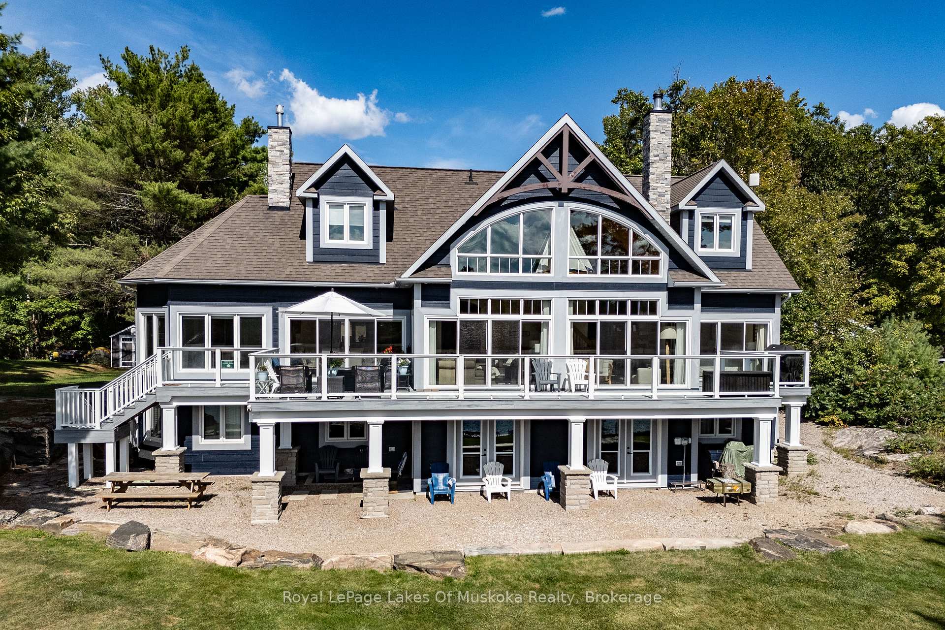 Photo 2 of 29 Loon Lake Road, Gravenhurst, Muskoka (S) — HOMEH
