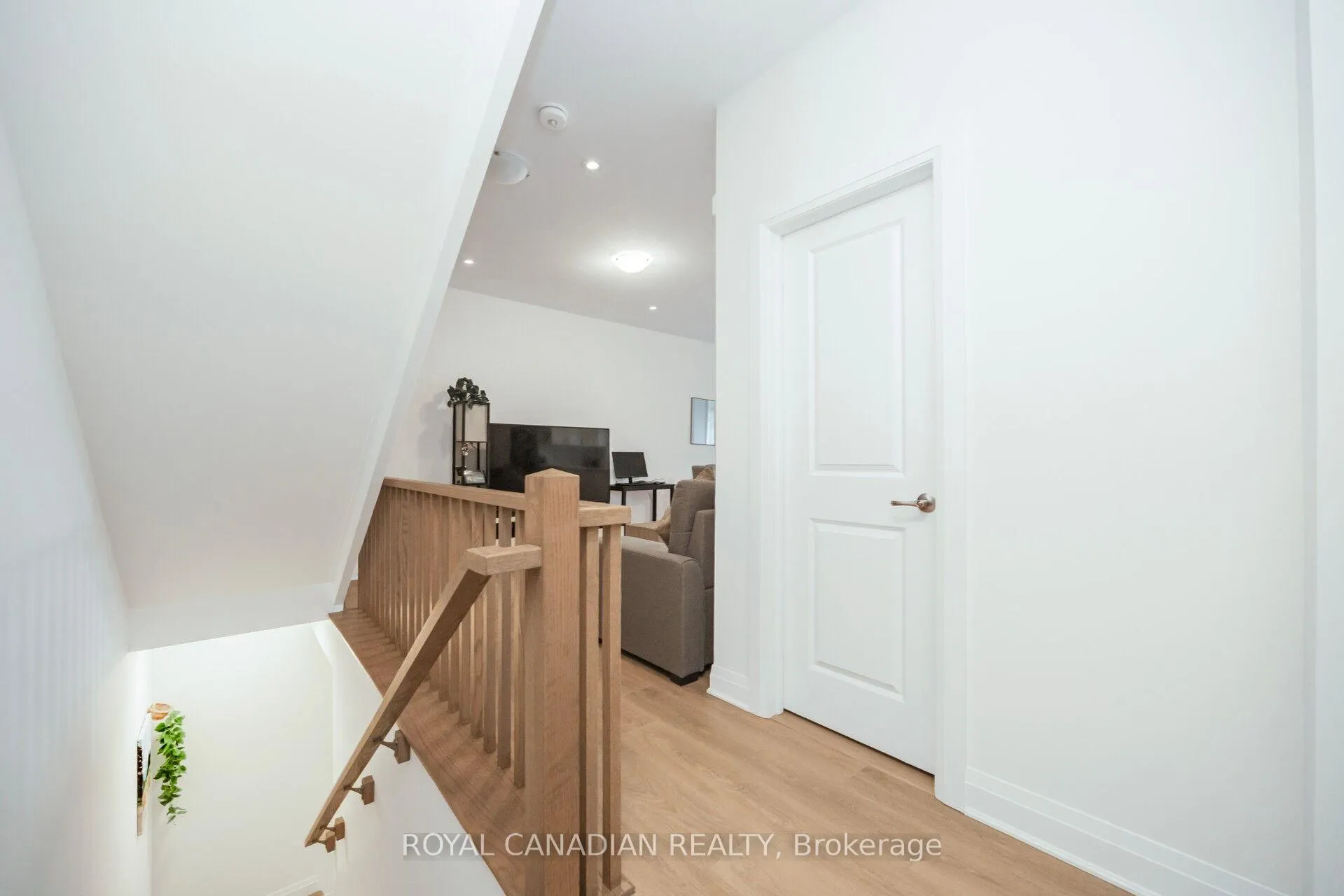 Photo 12 of Unit 43, 305 Garner Road, Hamilton, Ancaster — HOMEH