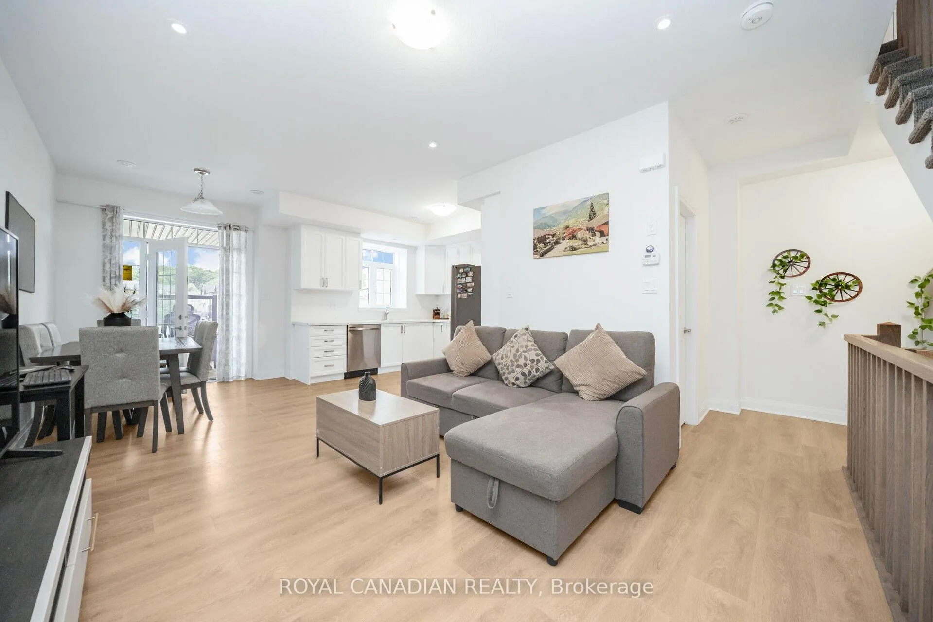 Photo 14 of Unit 43, 305 Garner Road, Hamilton, Ancaster — HOMEH
