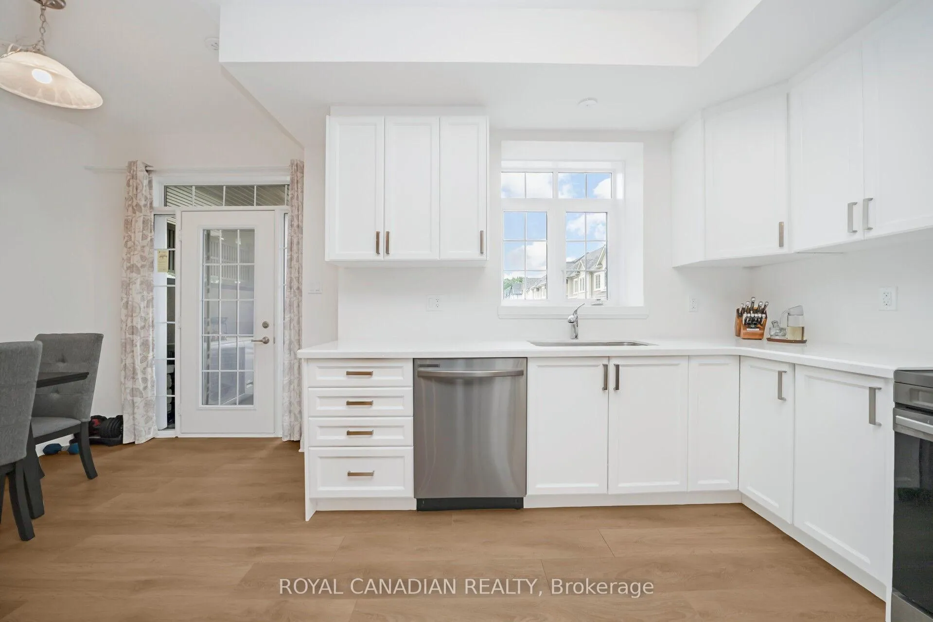 Photo 22 of Unit 43, 305 Garner Road, Hamilton, Ancaster — HOMEH