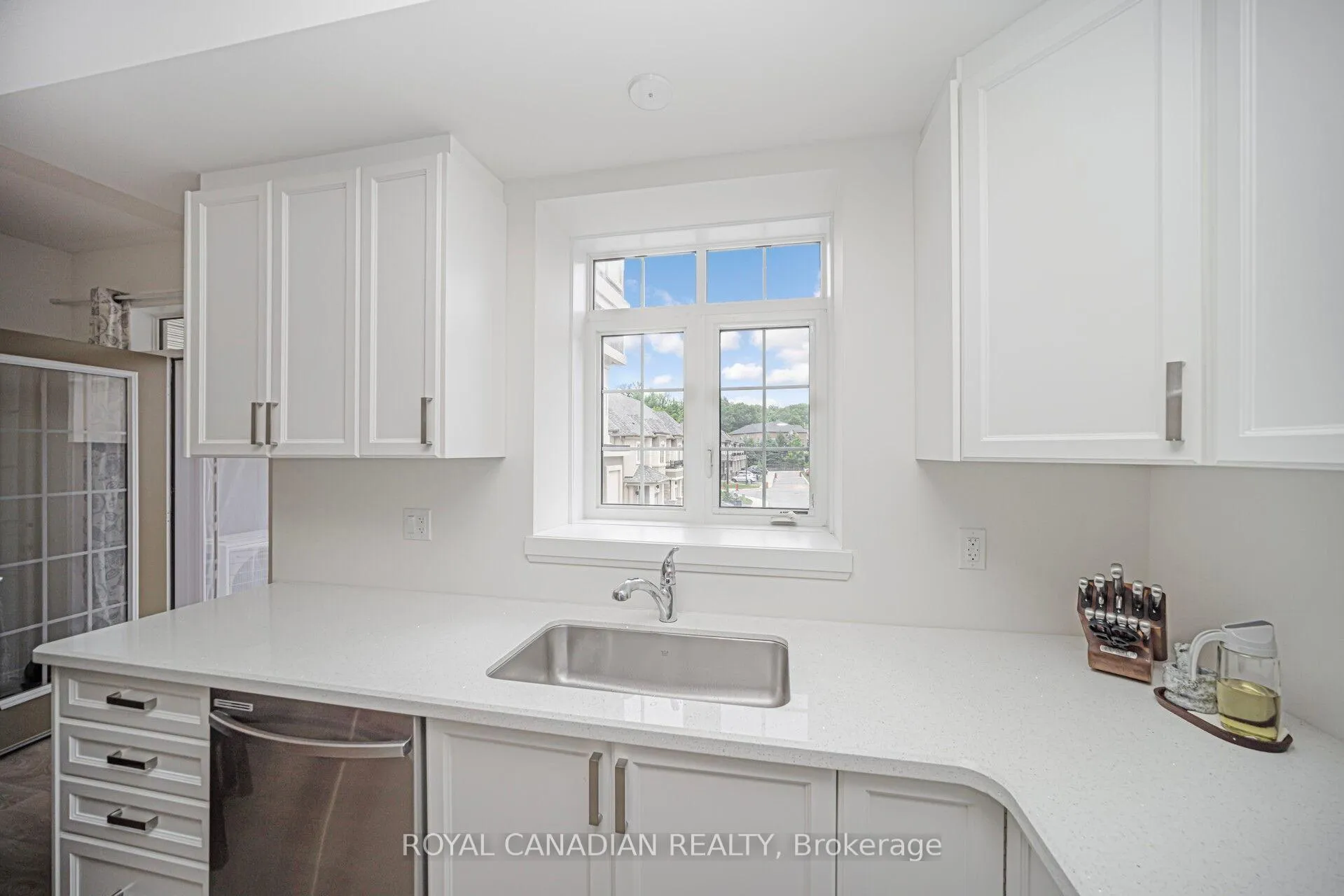 Photo 23 of Unit 43, 305 Garner Road, Hamilton, Ancaster — HOMEH