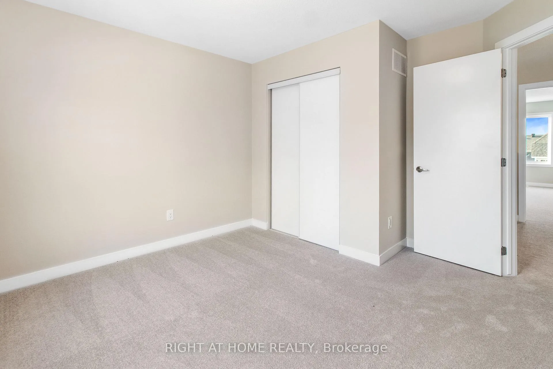 Photo 407 of 376 Appalachian Circle, Ottawa, Barrhaven - Half Moon Bay — HOMEH