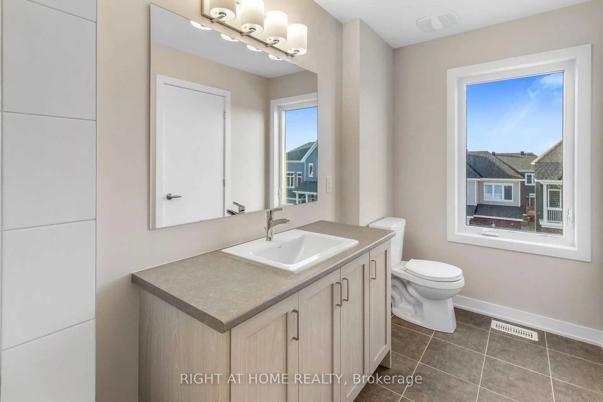 Photo 519 of 376 Appalachian Circle, Ottawa, Barrhaven - Half Moon Bay — HOMEH