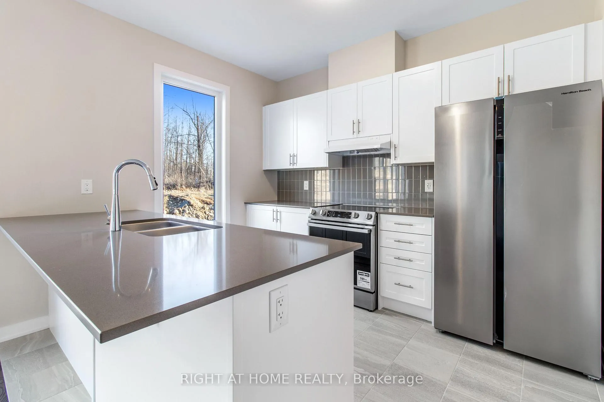 Photo 621 of 376 Appalachian Circle, Ottawa, Barrhaven - Half Moon Bay — HOMEH