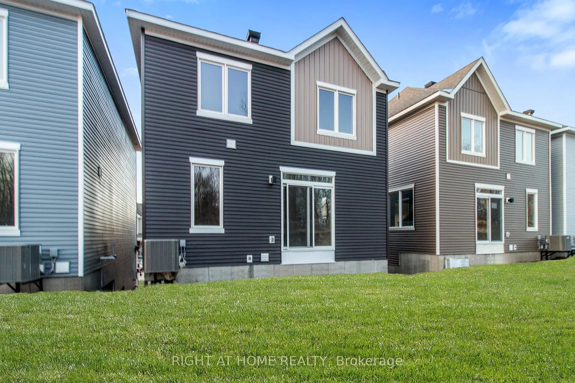 Photo 670 of 376 Appalachian Circle, Ottawa, Barrhaven - Half Moon Bay — HOMEH