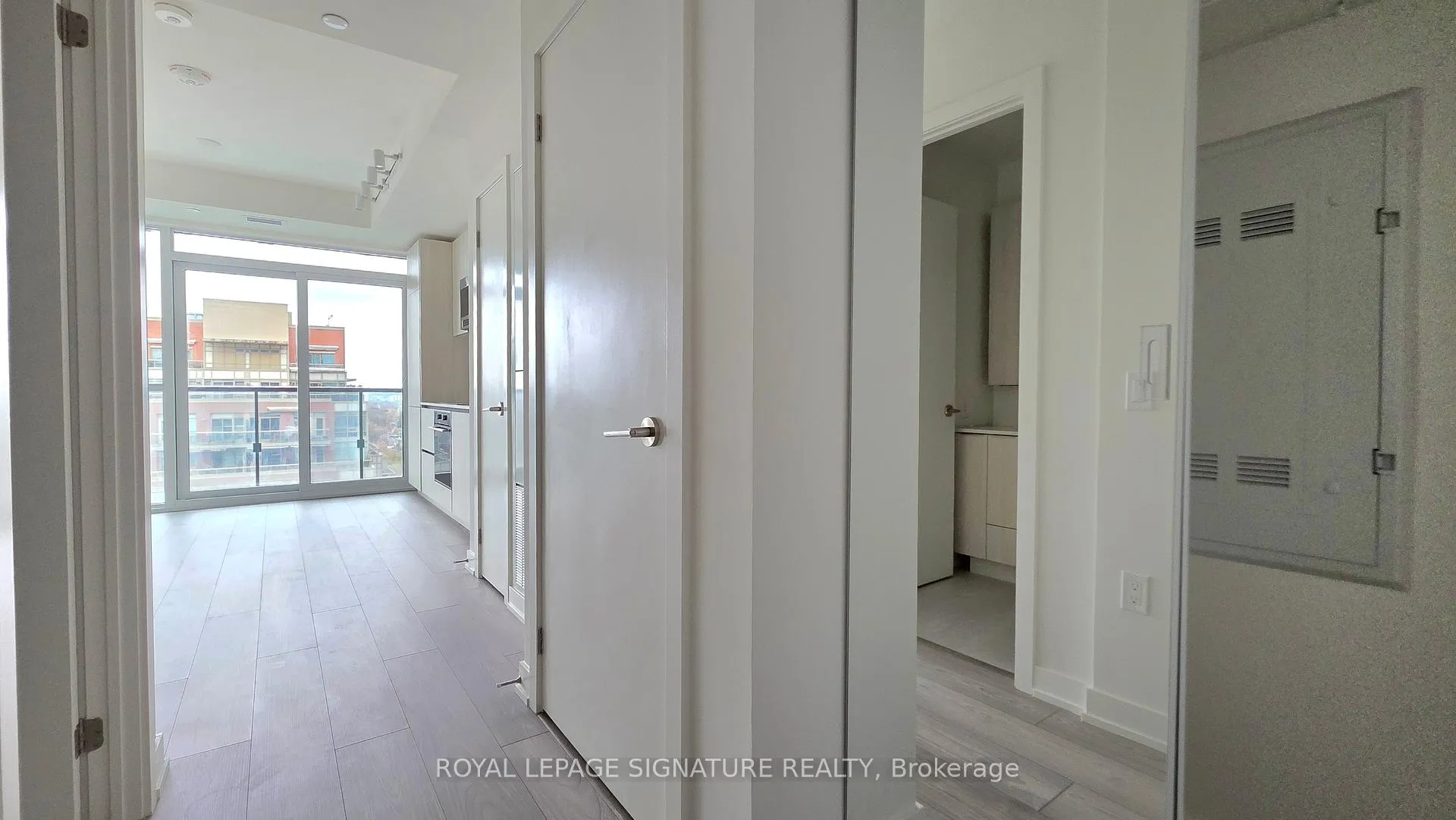 Photo 1 of Unit 1504, 120 Broadway Avenue, Toronto, Mount Pleasant West — HOMEH