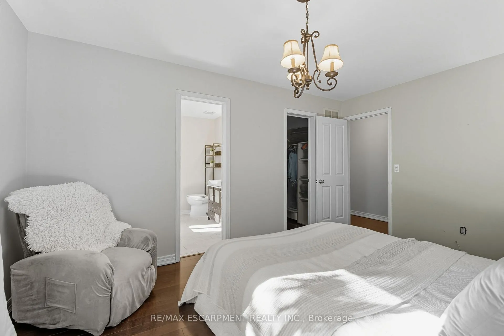 Photo 20 of 5 Chesapeake Drive, Hamilton, Waterdown — HOMEH