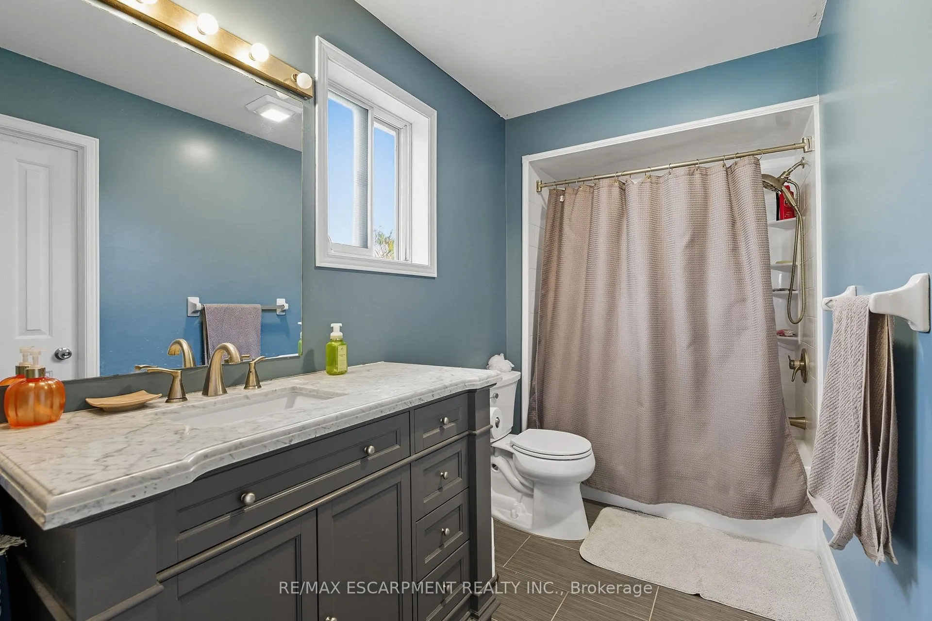 Photo 28 of 5 Chesapeake Drive, Hamilton, Waterdown — HOMEH