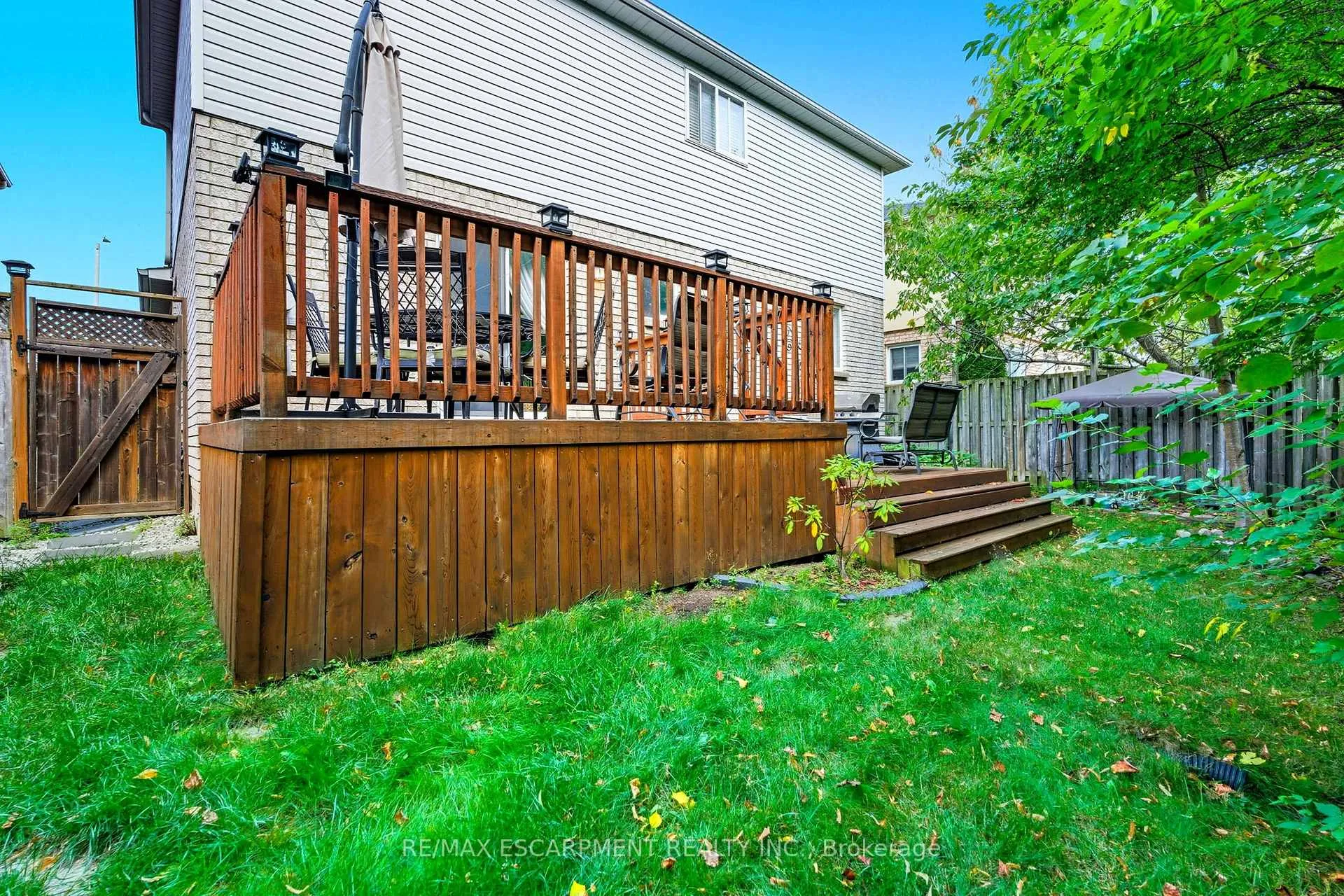 Photo 36 of 5 Chesapeake Drive, Hamilton, Waterdown — HOMEH