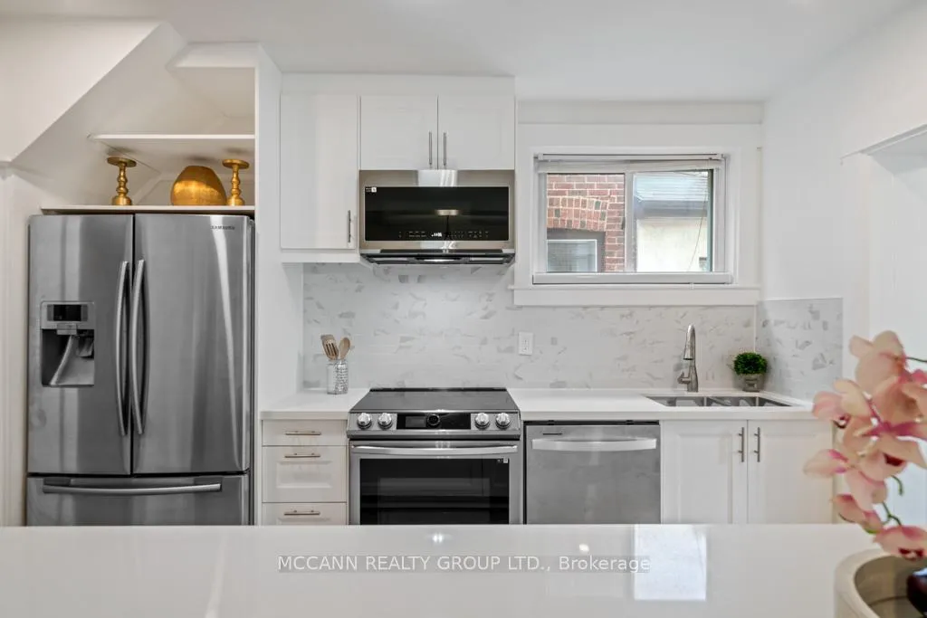 Photo 15 of 168 Roslin Avenue, Toronto, Lawrence Park North — HOMEH
