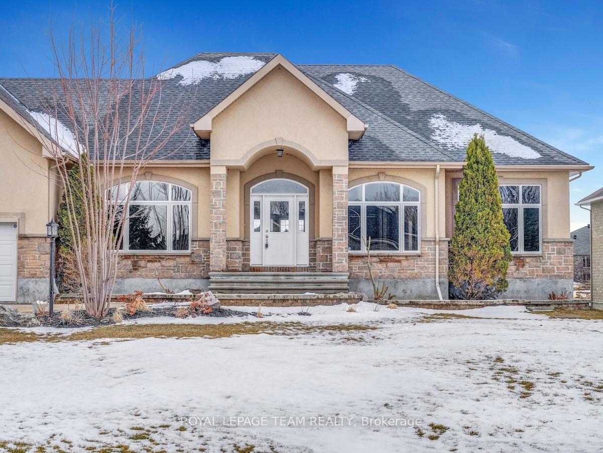 Photo 2 of 6790 Suncrest Drive, Ottawa, Greely — HOMEH
