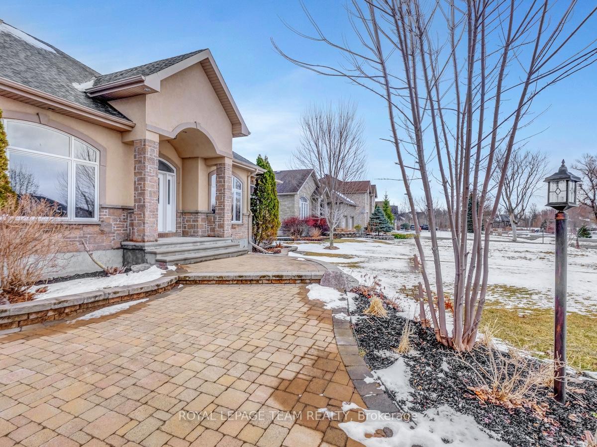 Photo 3 of 6790 Suncrest Drive, Ottawa, Greely — HOMEH