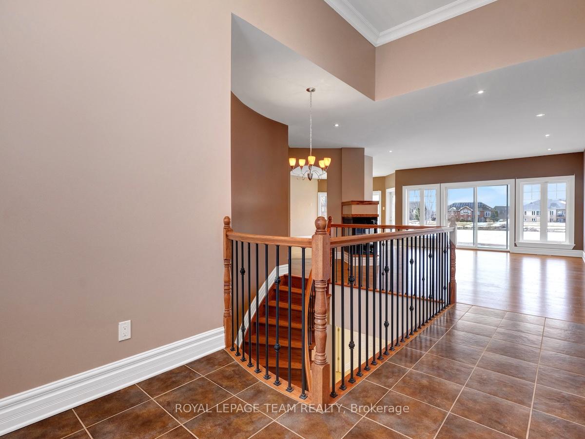 Photo 5 of 6790 Suncrest Drive, Ottawa, Greely — HOMEH