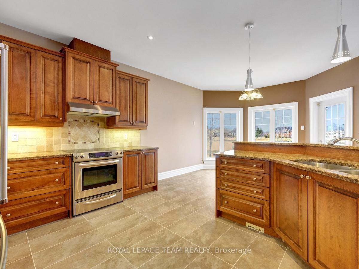 Photo 11 of 6790 Suncrest Drive, Ottawa, Greely — HOMEH