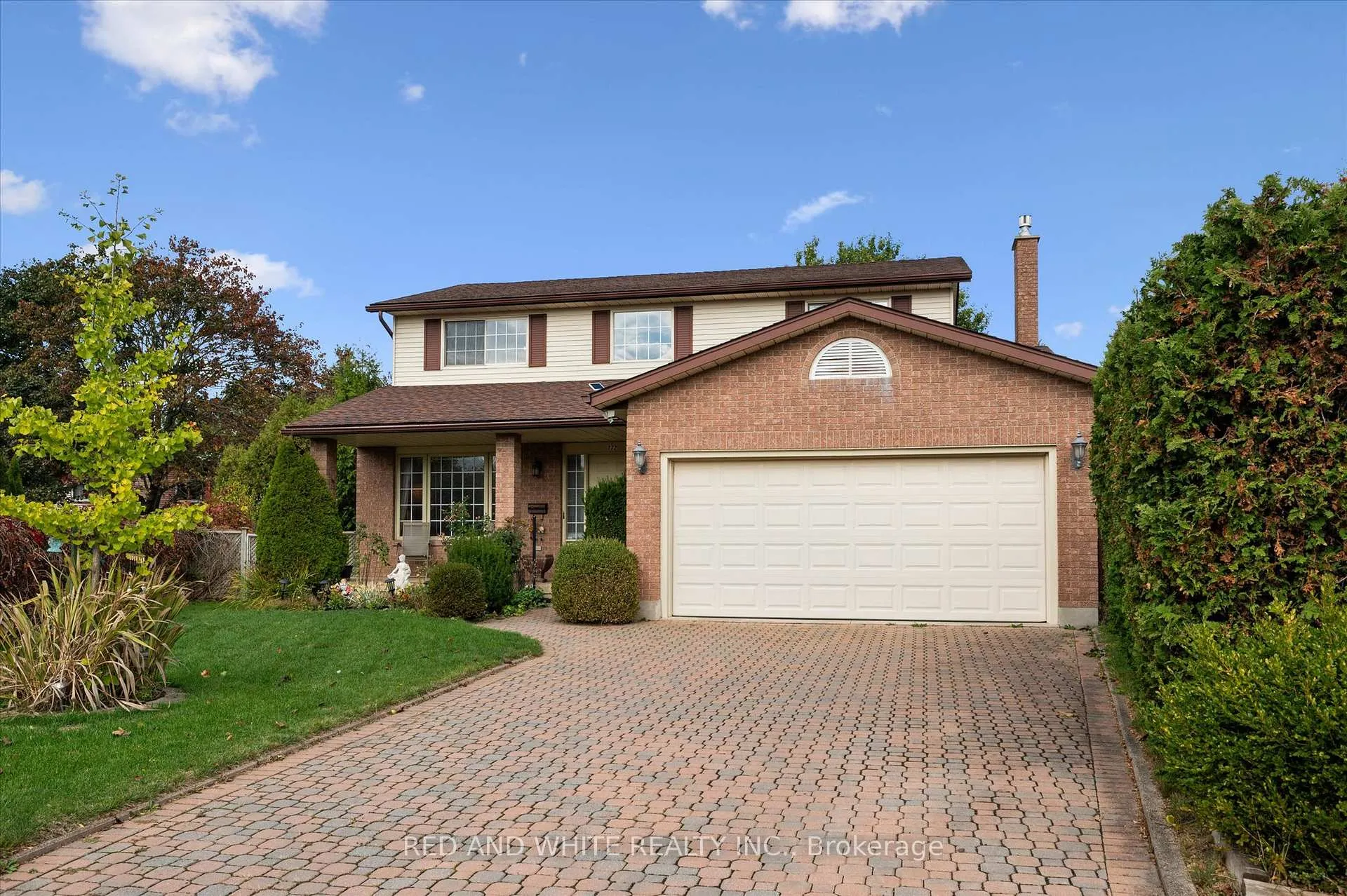 Photo 2 of 172 Mayberry Court, Waterloo — HOMEH
