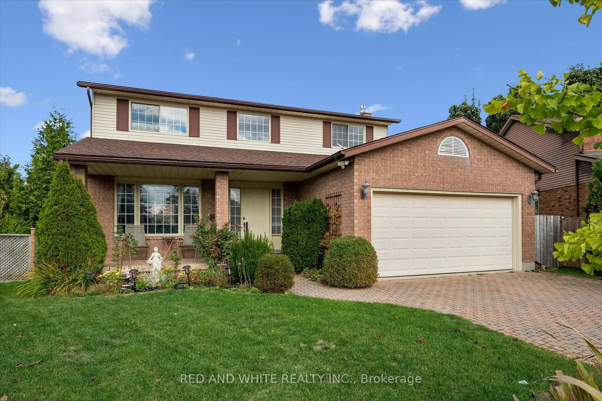 Photo 3 of 172 Mayberry Court, Waterloo — HOMEH