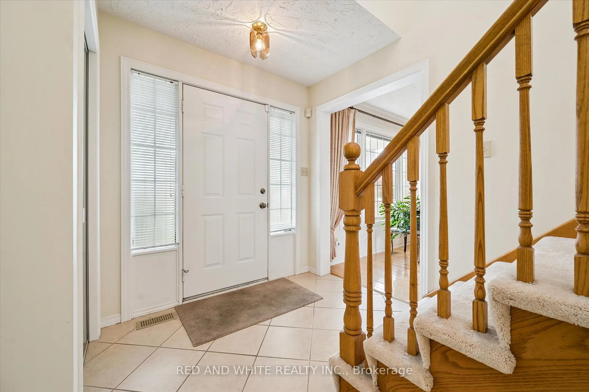 Photo 5 of 172 Mayberry Court, Waterloo — HOMEH