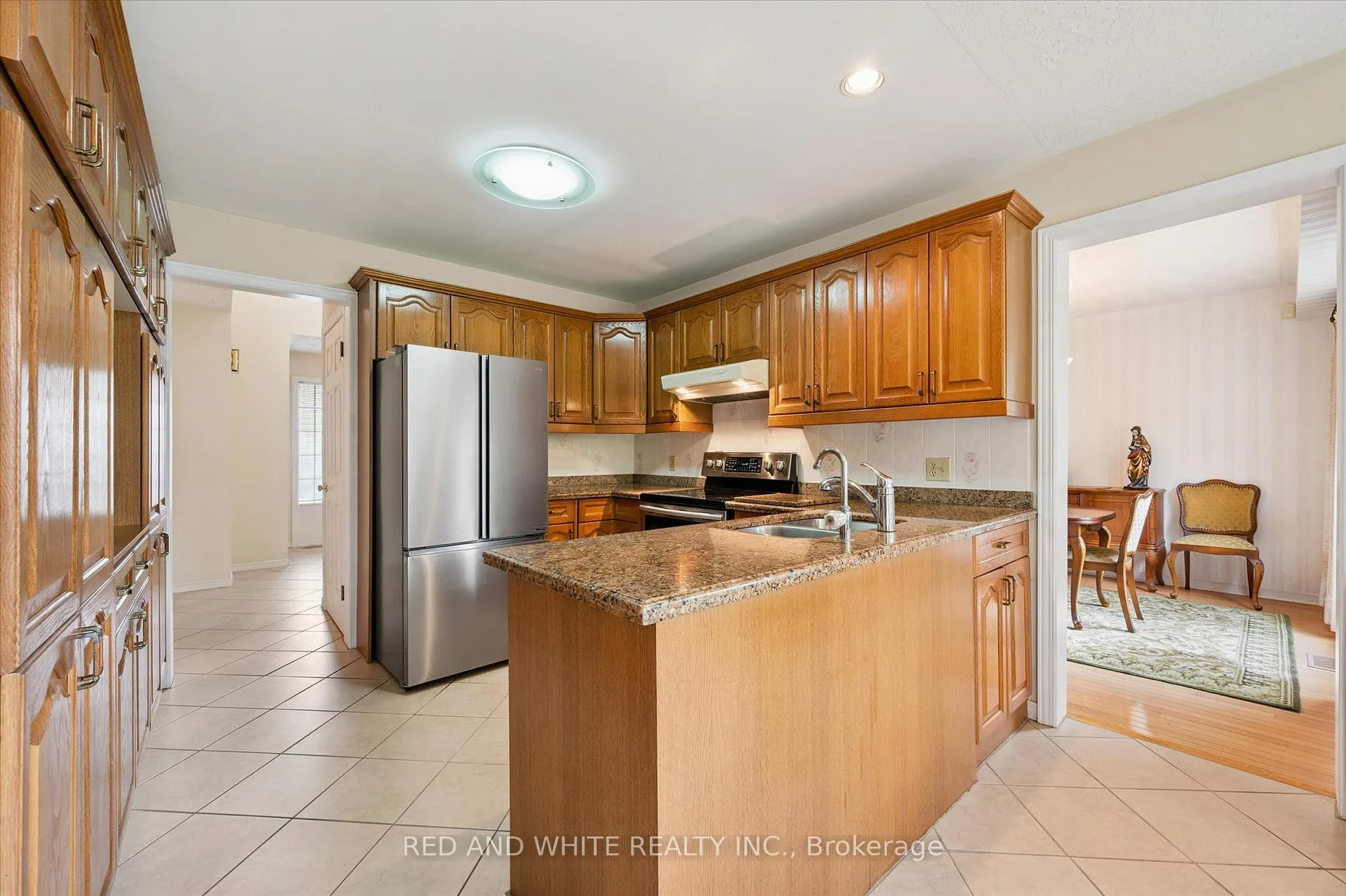 Photo 12 of 172 Mayberry Court, Waterloo — HOMEH