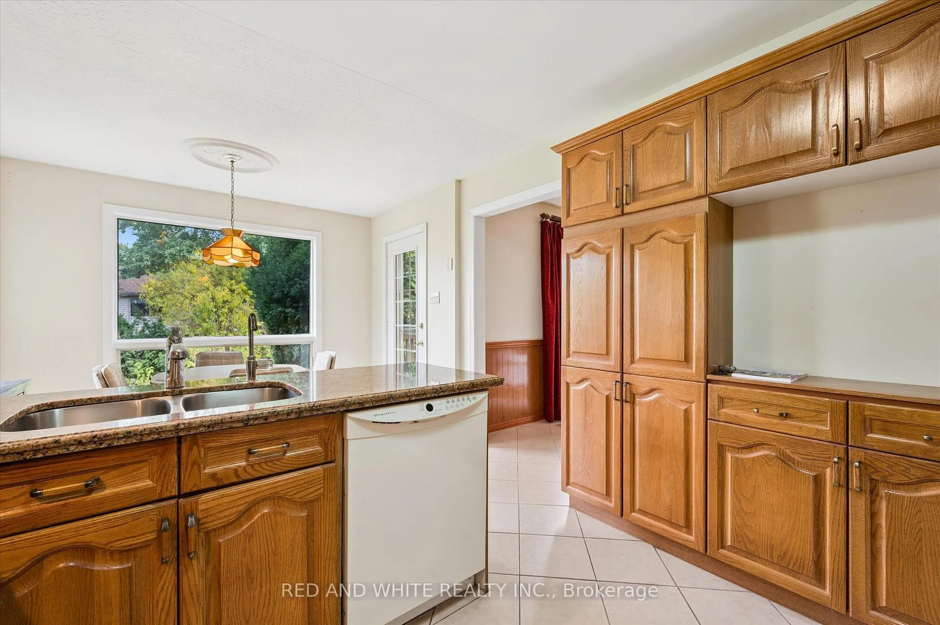 Photo 14 of 172 Mayberry Court, Waterloo — HOMEH