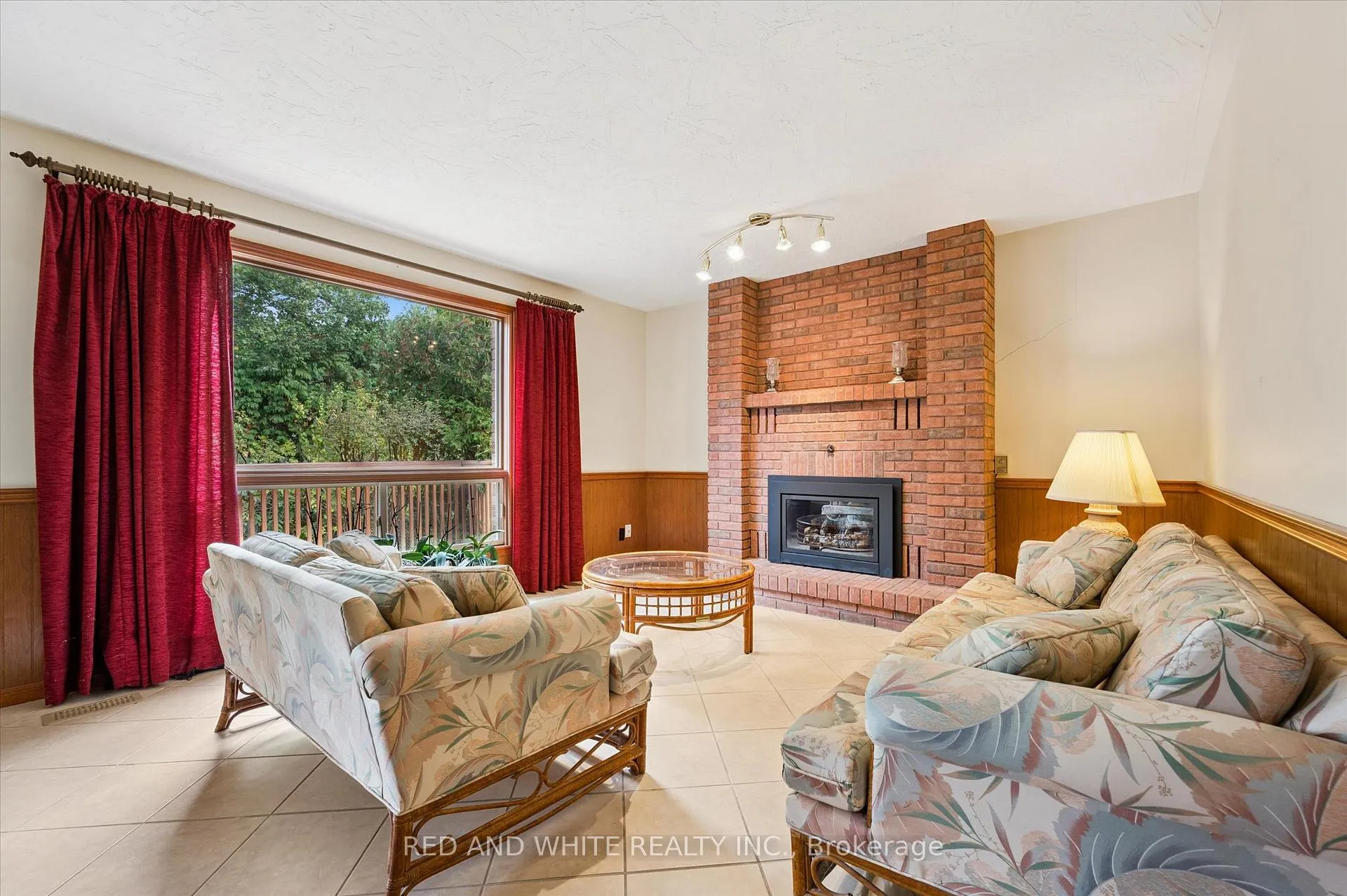 Photo 15 of 172 Mayberry Court, Waterloo — HOMEH