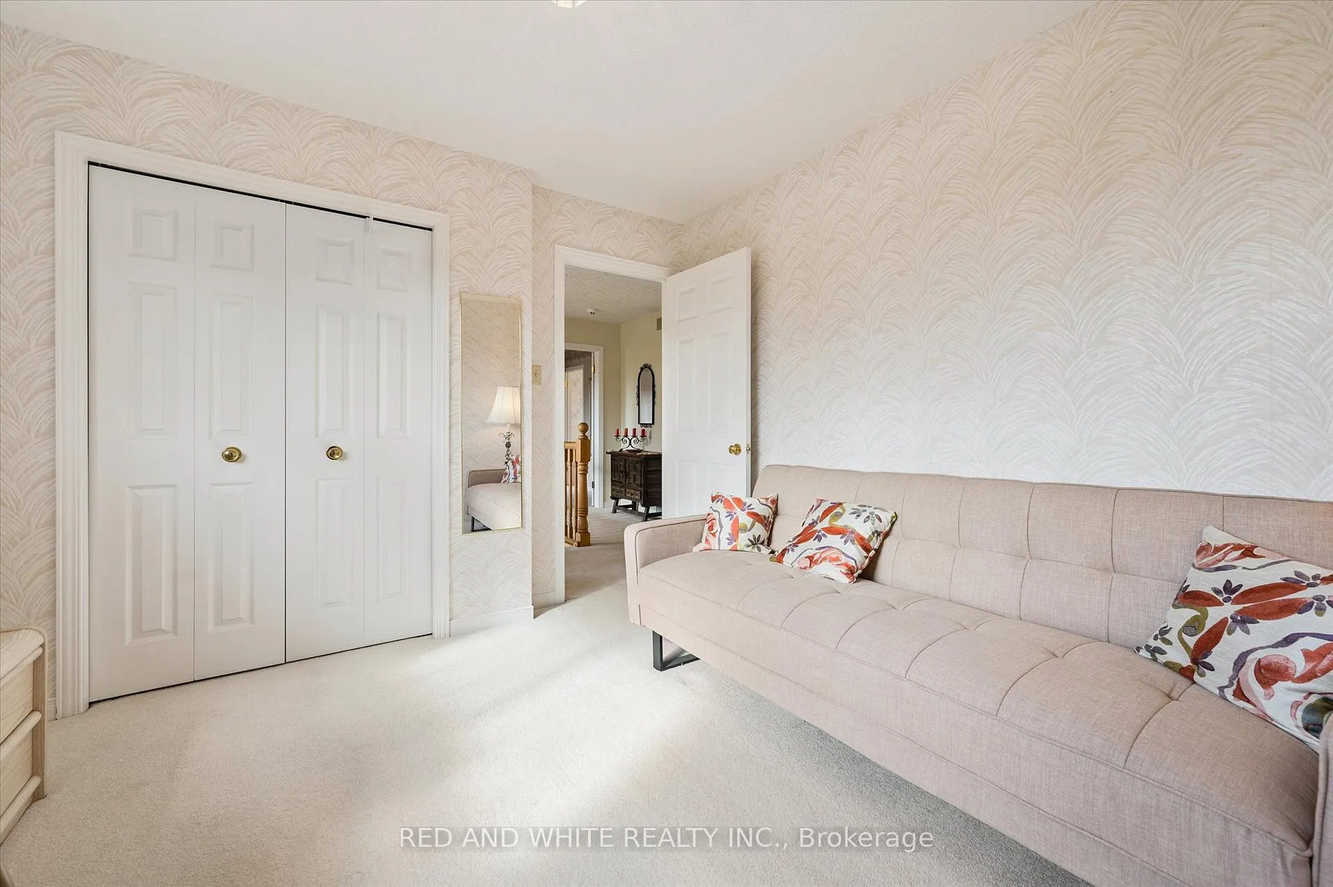 Photo 23 of 172 Mayberry Court, Waterloo — HOMEH