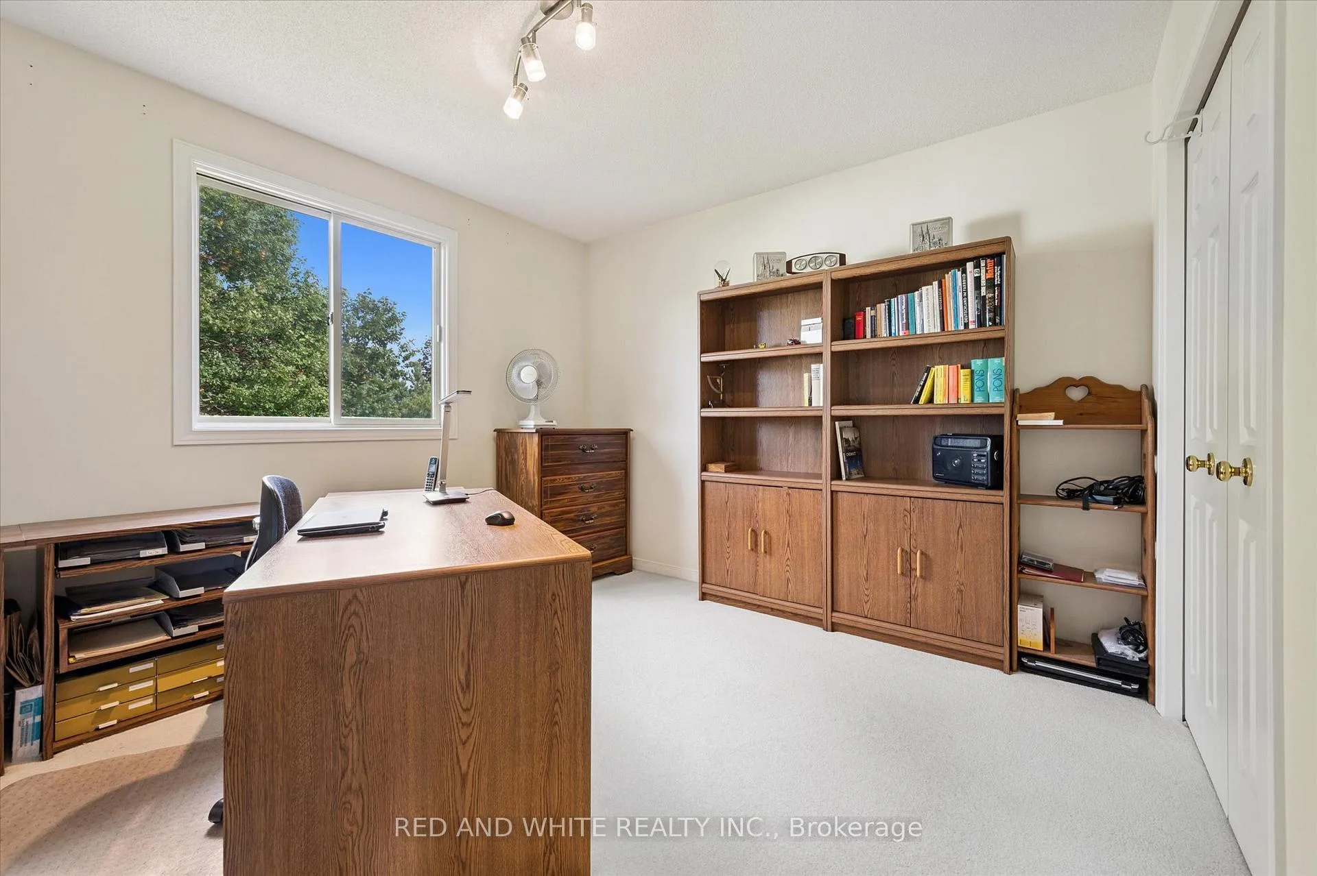 Photo 24 of 172 Mayberry Court, Waterloo — HOMEH