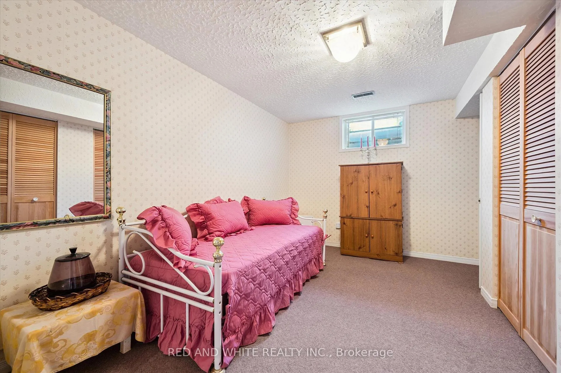 Photo 33 of 172 Mayberry Court, Waterloo — HOMEH