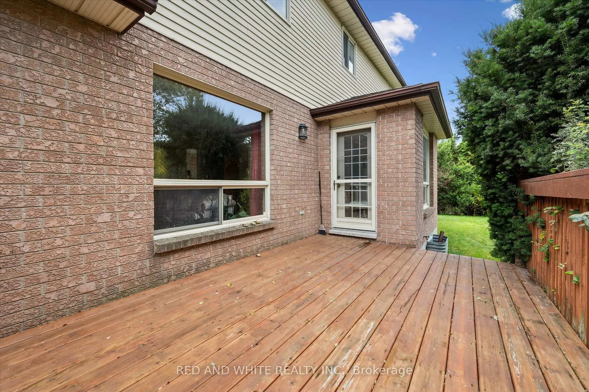 Photo 38 of 172 Mayberry Court, Waterloo — HOMEH